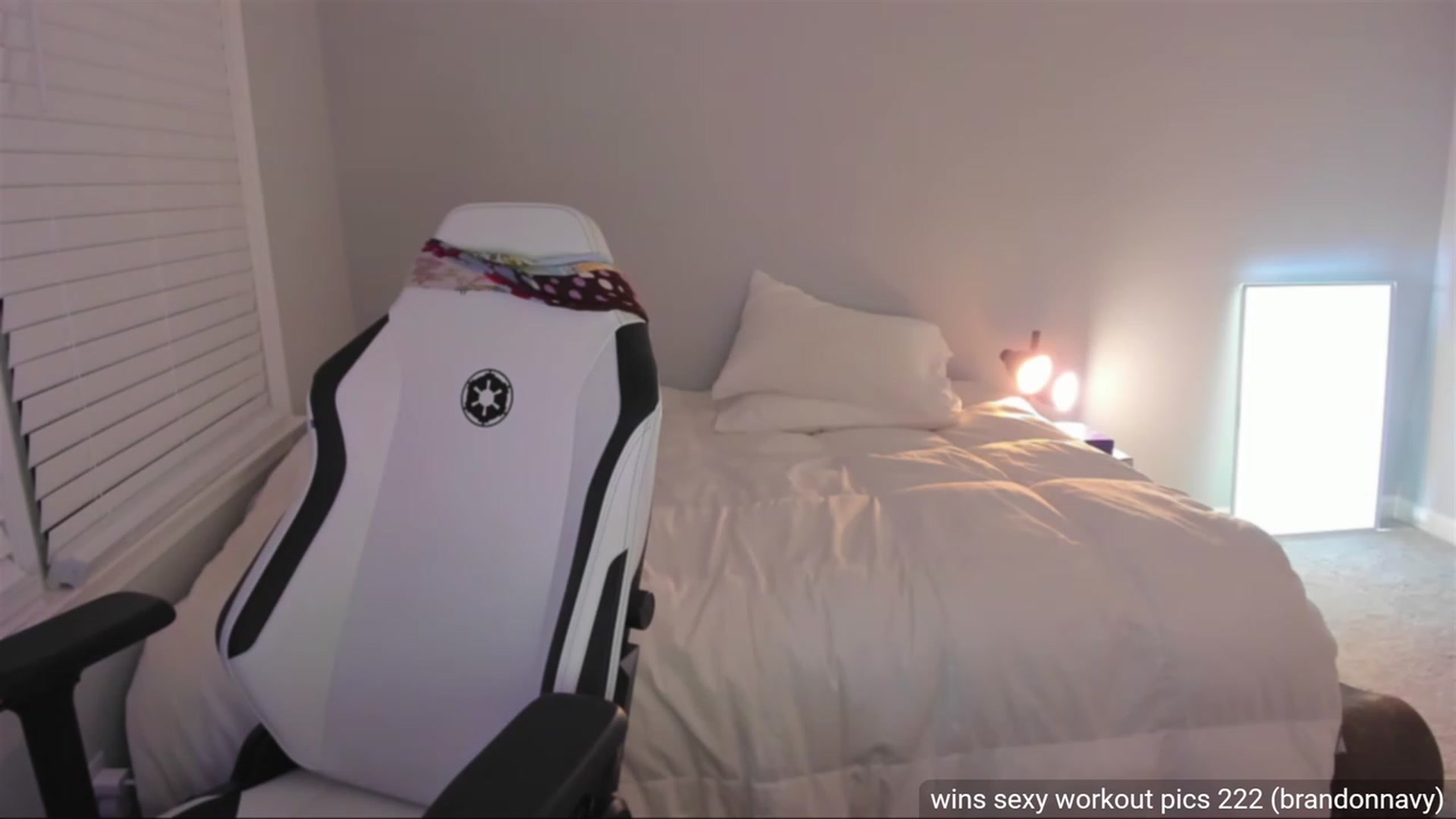 Gallery image thumbnail from daisyy_'s myfreecams stream on, 08/05/2023, 09:52 image 12 of 20
