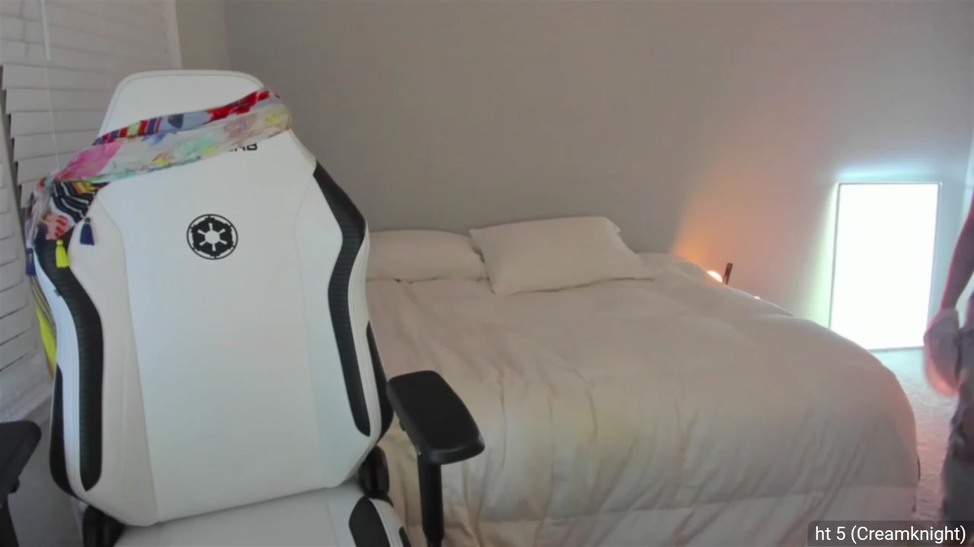 Gallery image thumbnail from daisyy_'s myfreecams stream on, 08/12/2023, 03:09 image 13 of 20