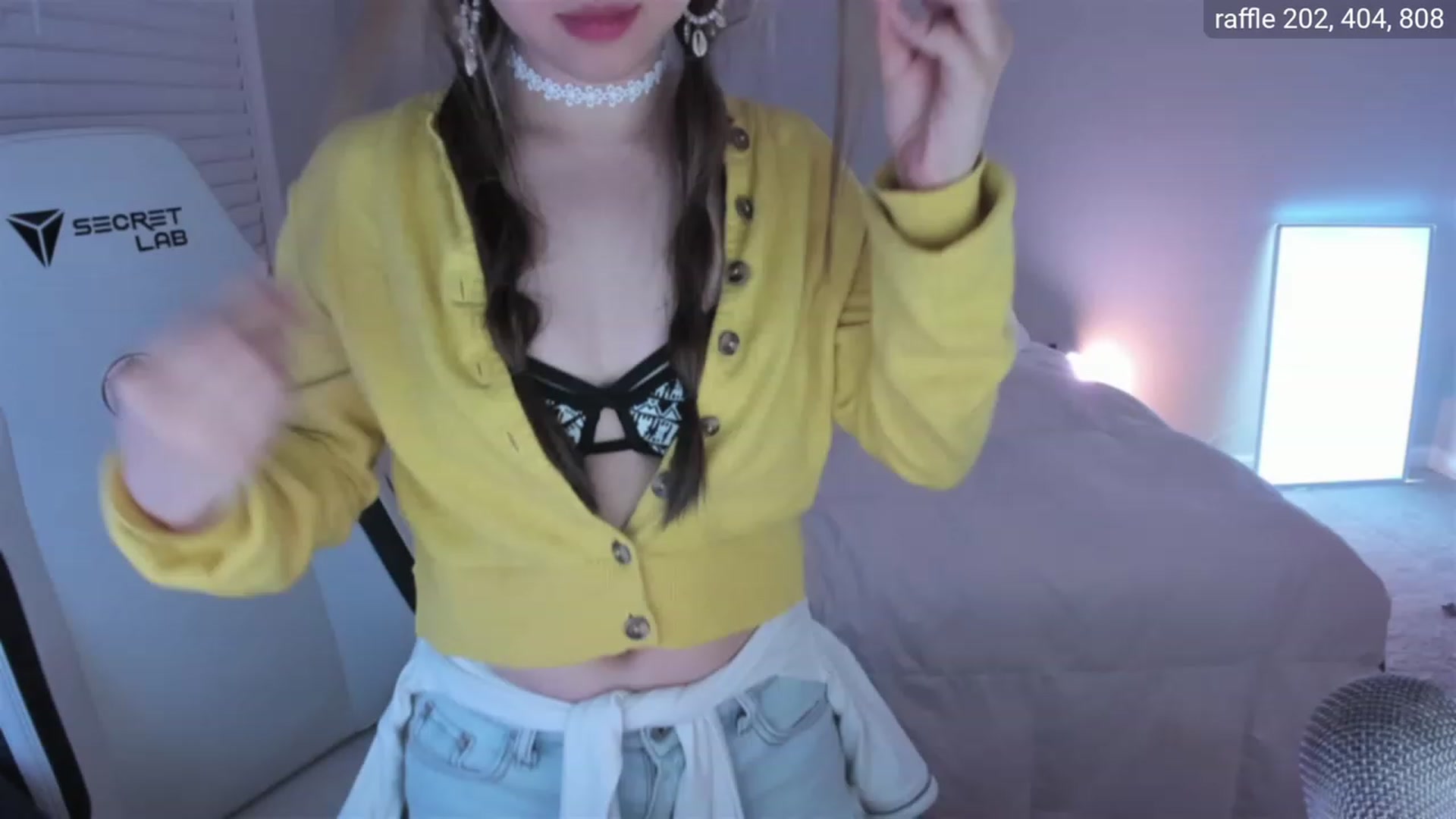 Gallery image thumbnail from daisyy_'s myfreecams stream on, 08/15/2023, 03:38 image 15 of 20