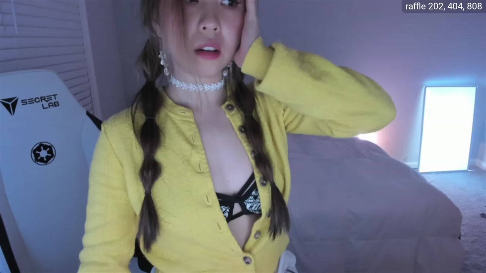 Gallery image thumbnail from daisyy_'s myfreecams stream on, 08/15/2023, 03:38 image 6 of 20