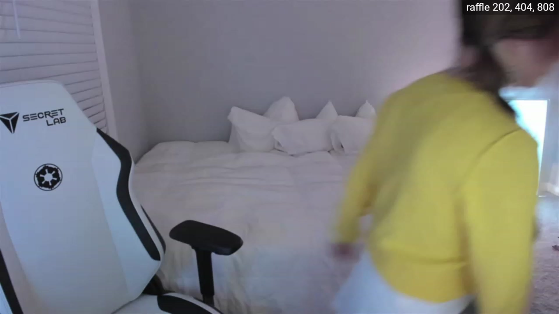 Gallery image thumbnail from daisyy_'s myfreecams stream on, 08/15/2023, 03:38 image 5 of 20