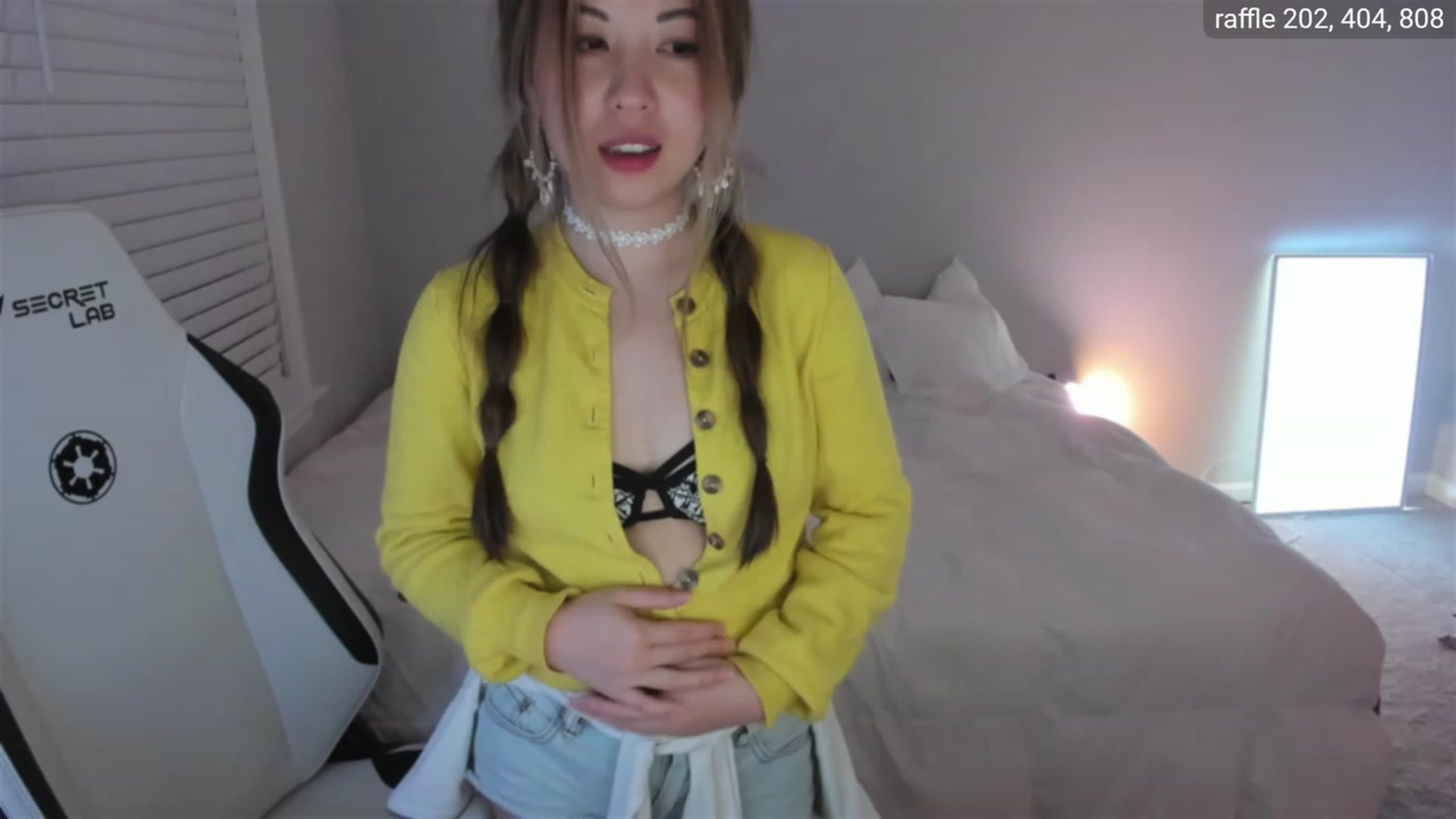 Gallery image thumbnail from daisyy_'s myfreecams stream on, 08/15/2023, 03:38 image 12 of 20