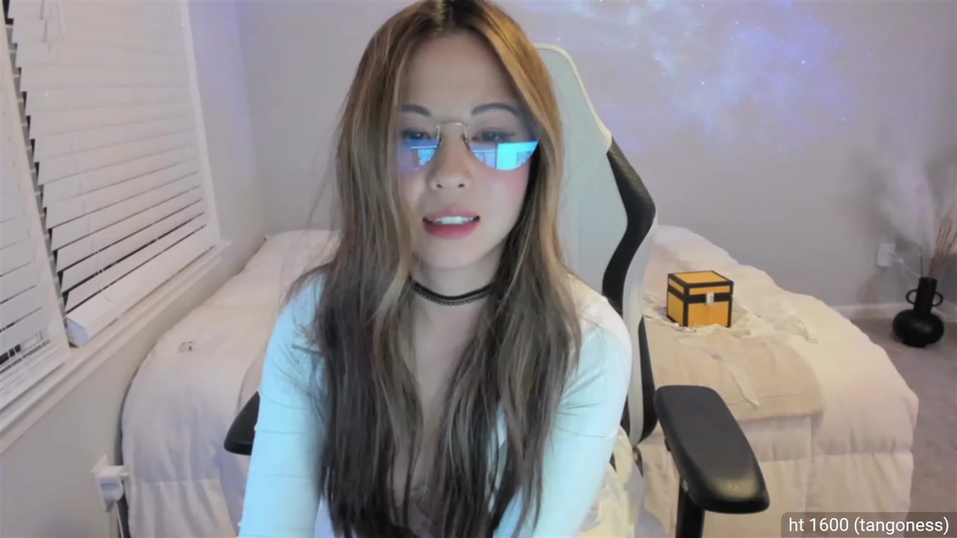 Gallery image thumbnail from daisyy_'s myfreecams stream on, 08/18/2023, 05:35 image 3 of 20