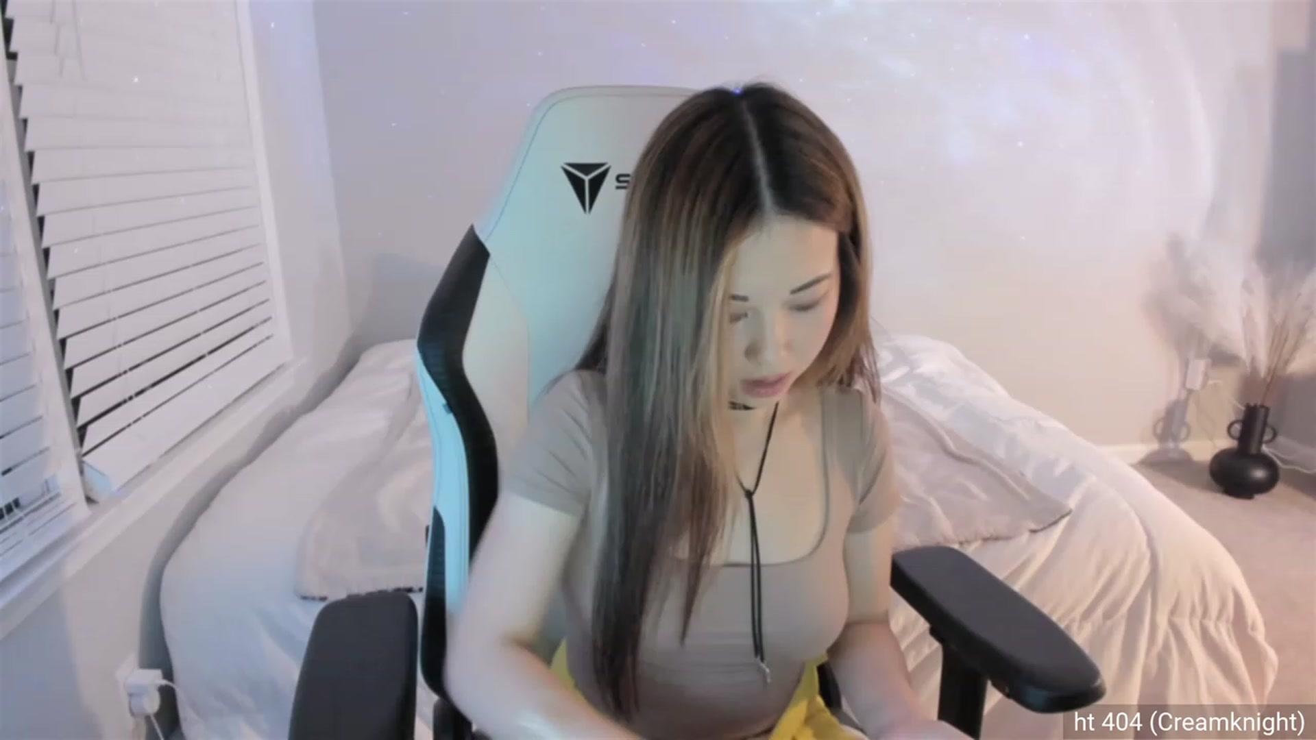 Gallery image thumbnail from daisyy_'s myfreecams stream on, 08/19/2023, 01:36 image 12 of 20