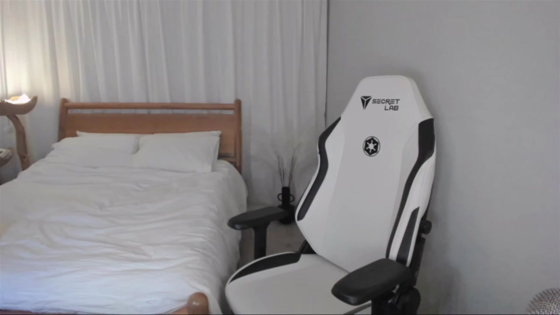Gallery image thumbnail from daisyy_'s myfreecams stream on, 12/10/2023, 09:12 image 8 of 20