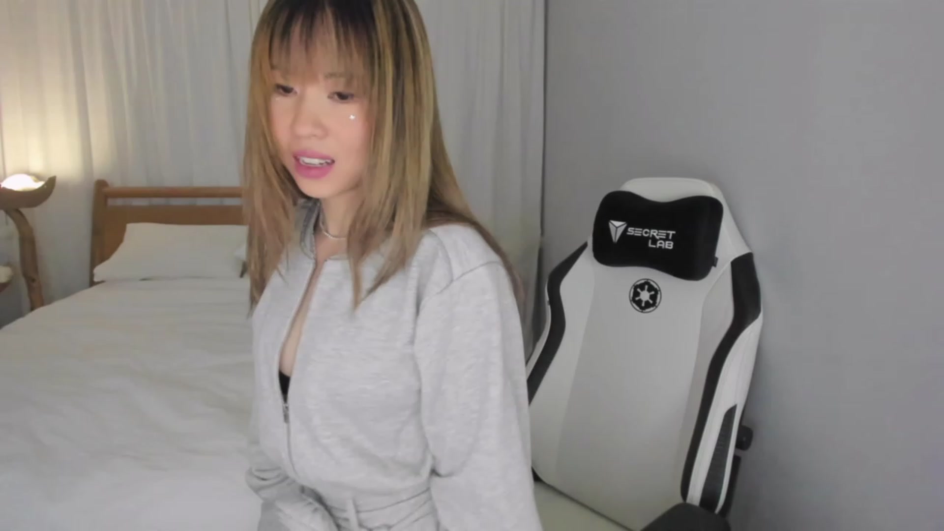 Gallery image thumbnail from daisyy_'s myfreecams stream on, 12/16/2023, 05:32 image 15 of 20