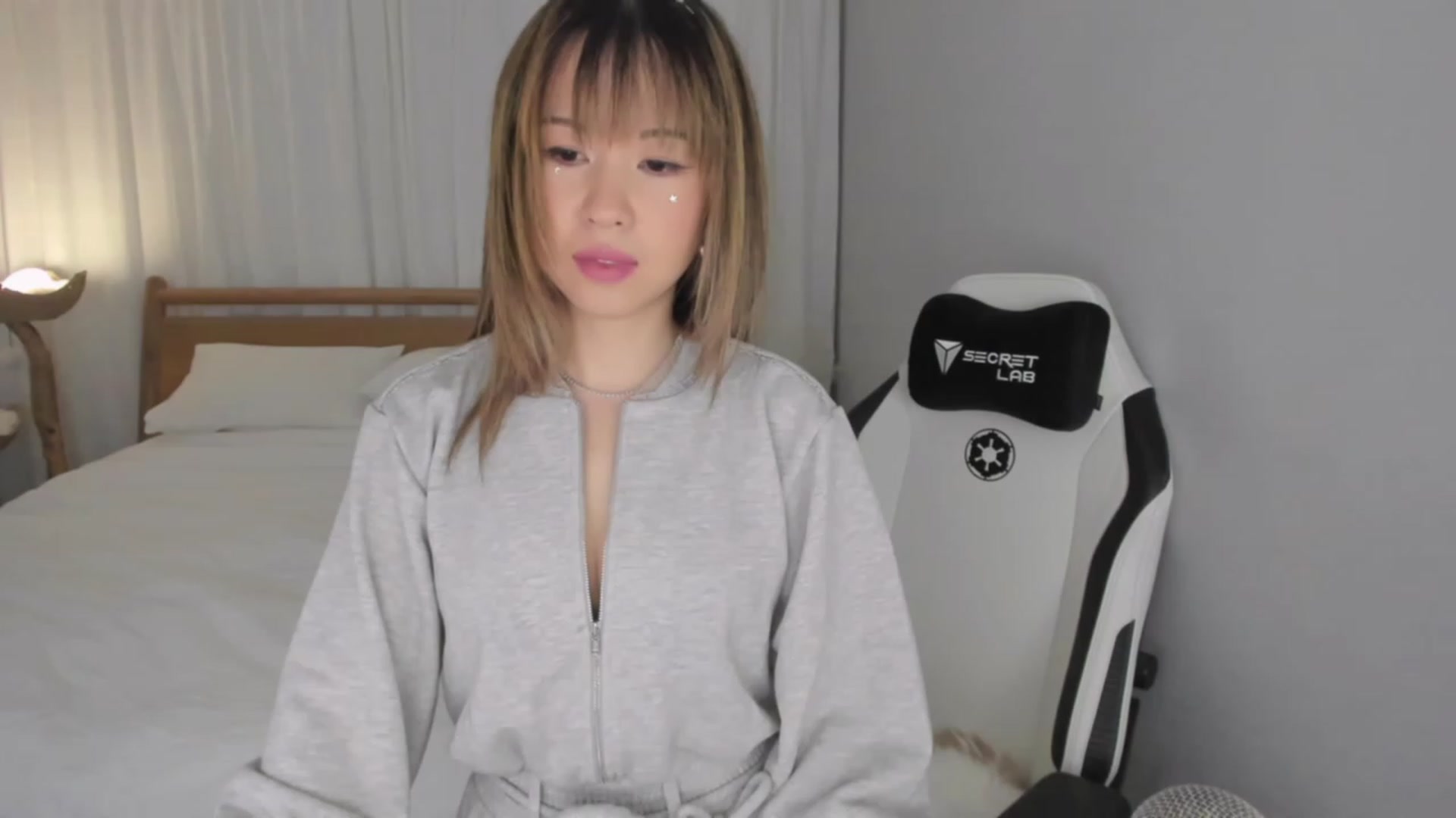 Gallery image thumbnail from daisyy_'s myfreecams stream on, 12/16/2023, 05:32 image 9 of 20