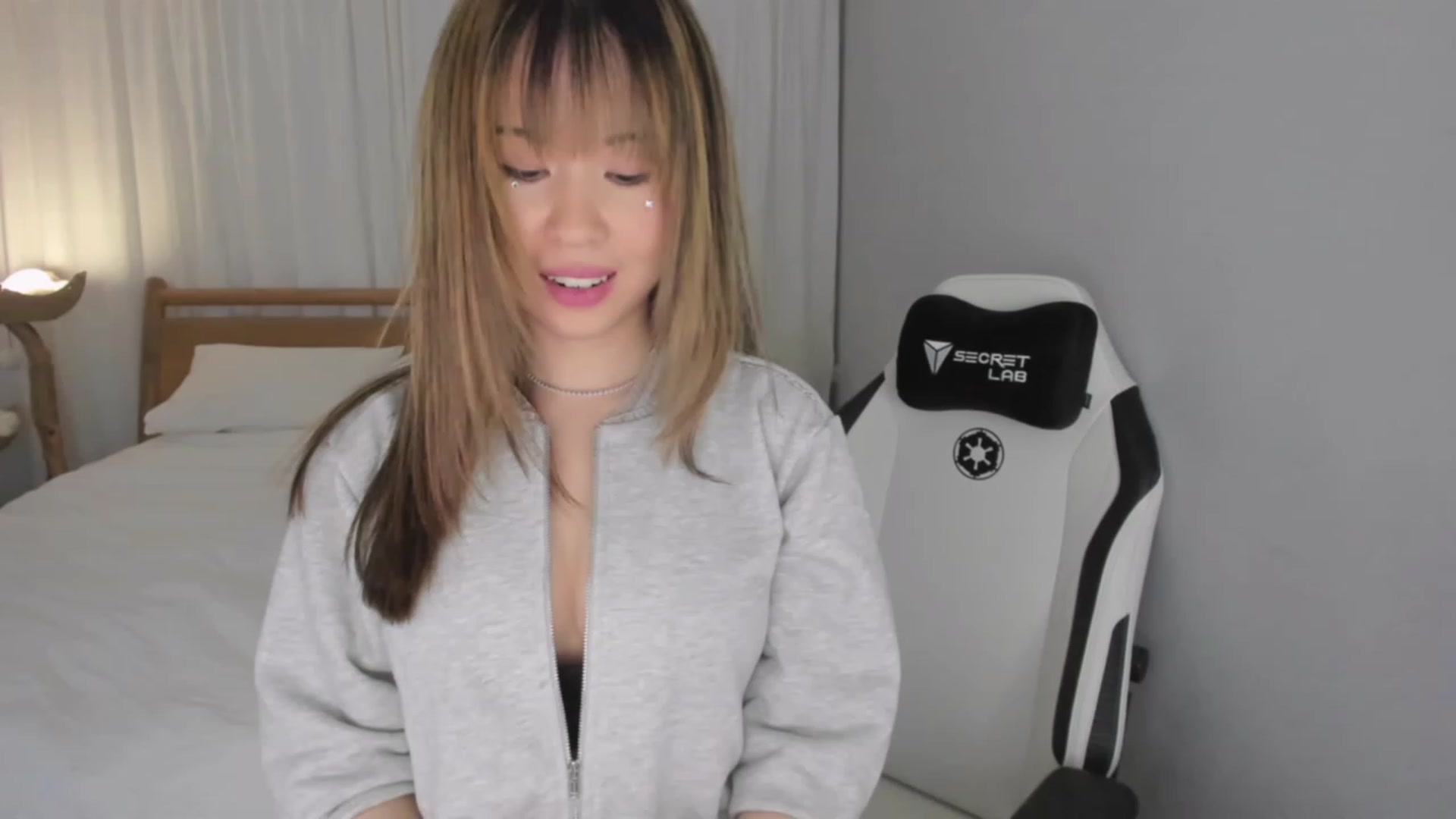 Gallery image thumbnail from daisyy_'s myfreecams stream on, 12/16/2023, 05:32 image 20 of 20