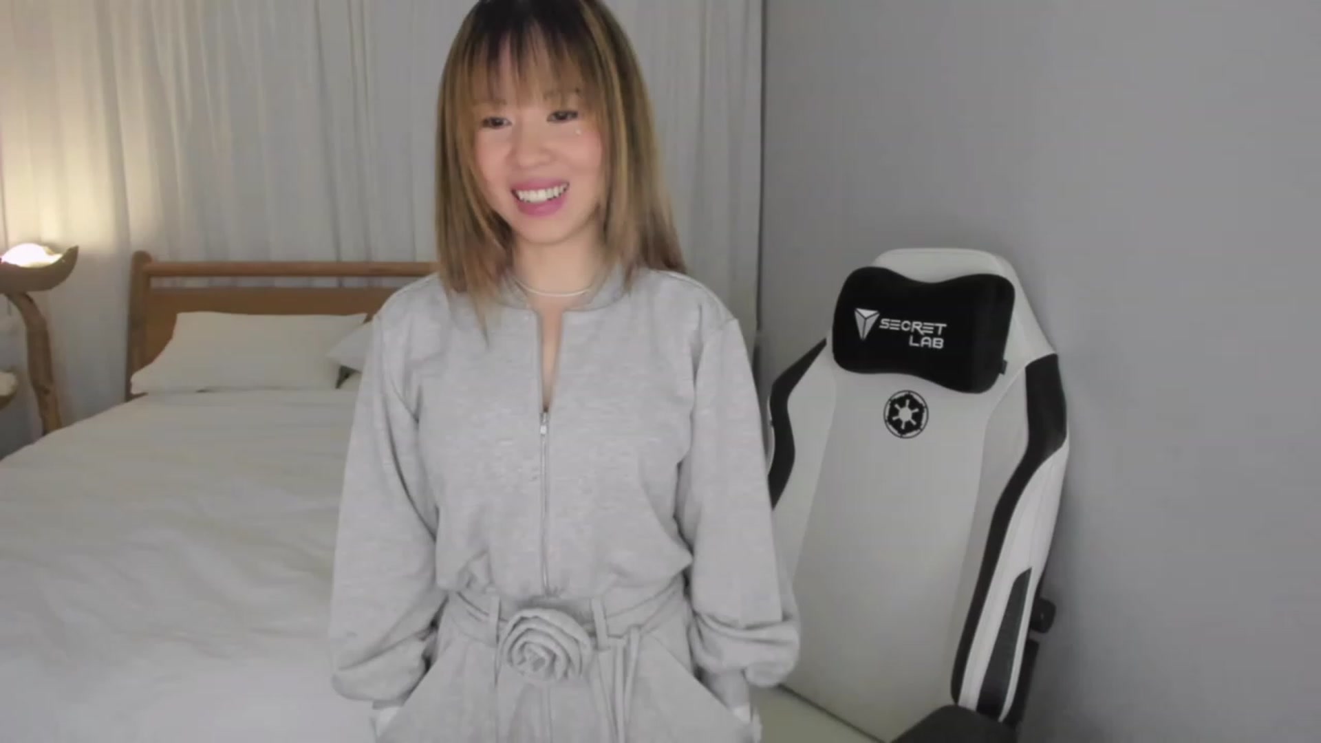 Gallery image thumbnail from daisyy_'s myfreecams stream on, 12/16/2023, 05:32 image 14 of 20