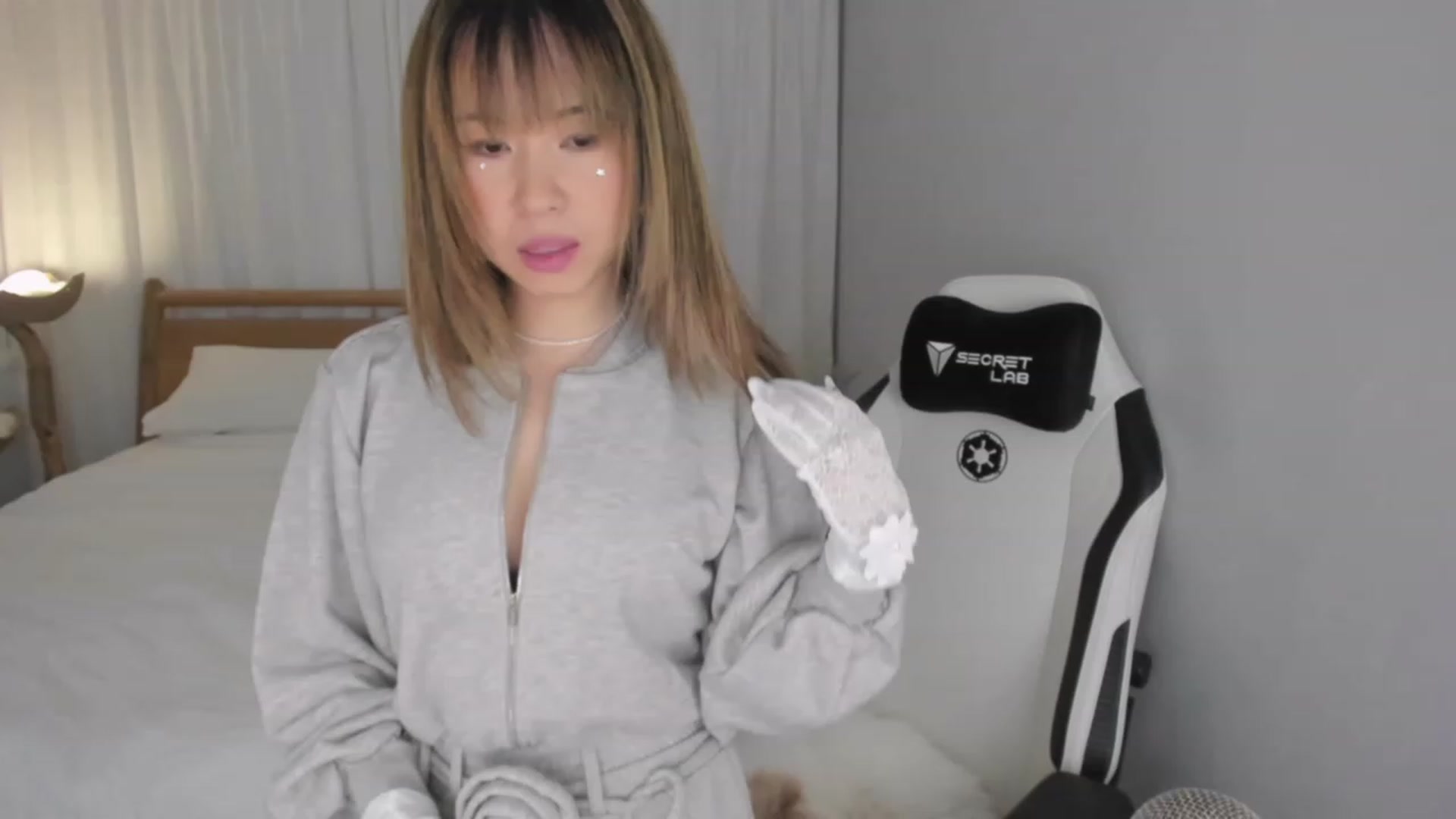 Gallery image thumbnail from daisyy_'s myfreecams stream on, 12/16/2023, 05:32 image 5 of 20