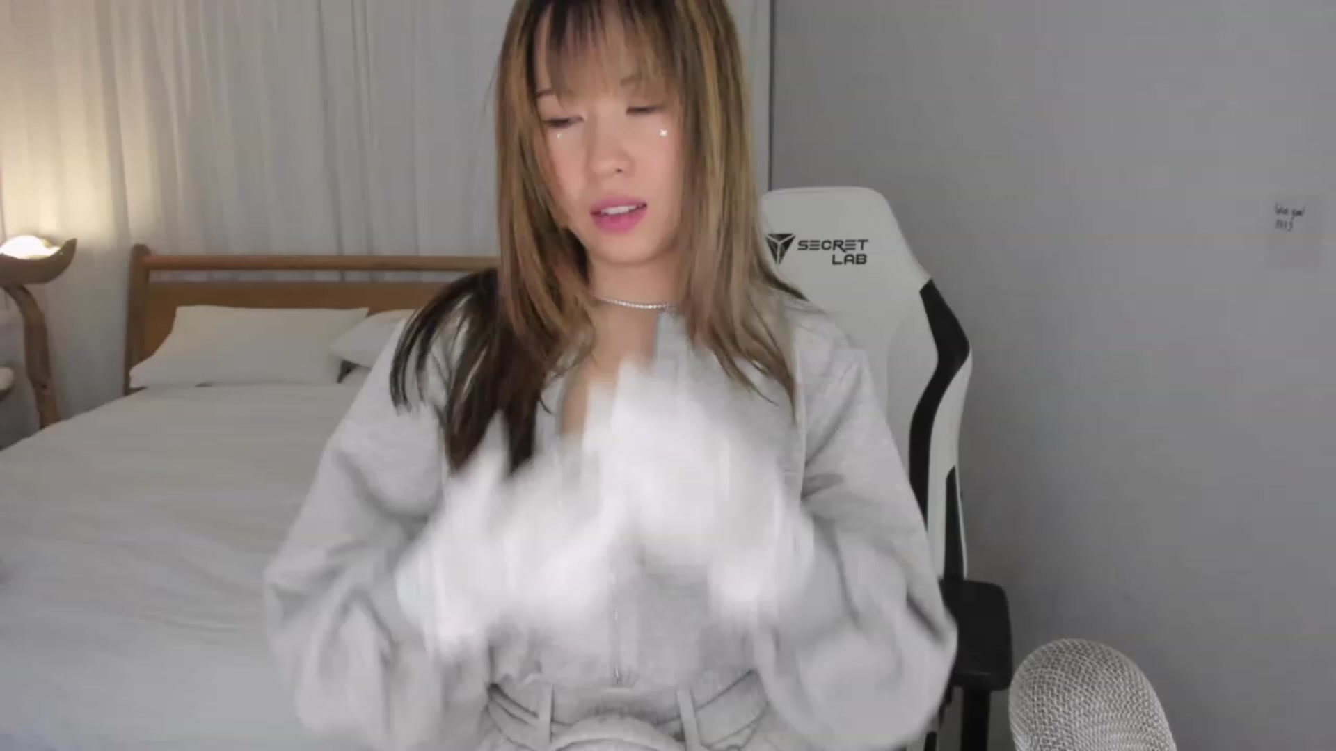Gallery image thumbnail from daisyy_'s myfreecams stream on, 12/16/2023, 07:51 image 5 of 20
