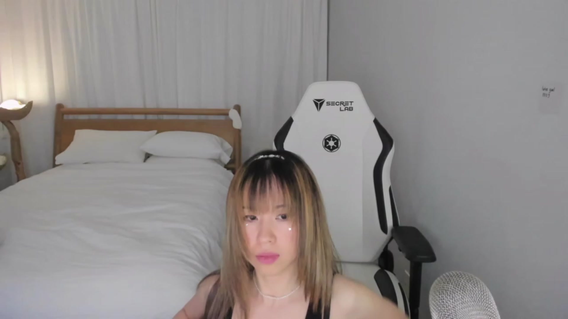 Gallery image thumbnail from daisyy_'s myfreecams stream on, 12/16/2023, 07:51 image 17 of 20