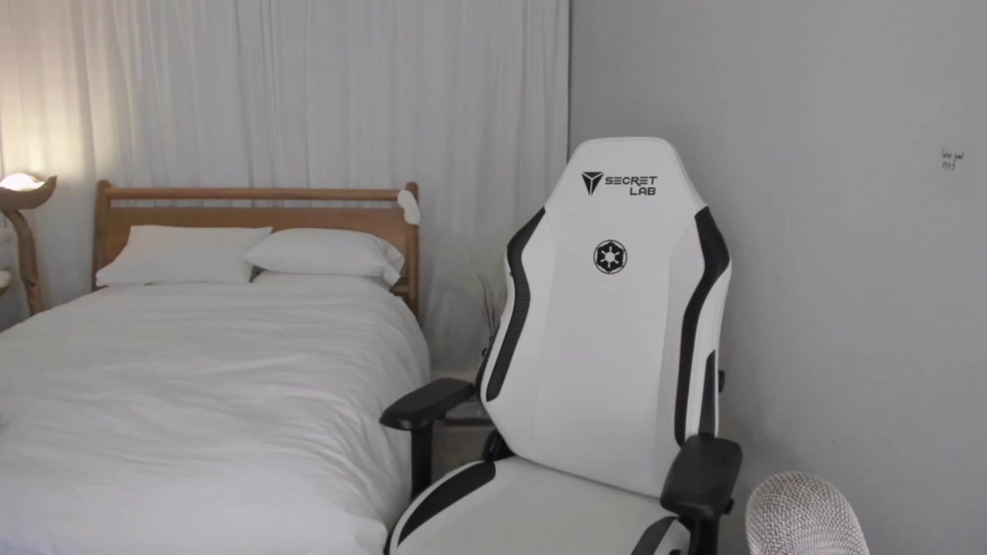 Gallery image thumbnail from daisyy_'s myfreecams stream on, 12/16/2023, 07:51 image 14 of 20
