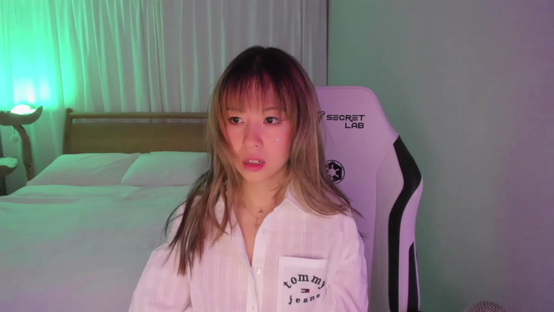Gallery image thumbnail from daisyy_'s myfreecams stream on, 12/17/2023, 05:11 image 19 of 20