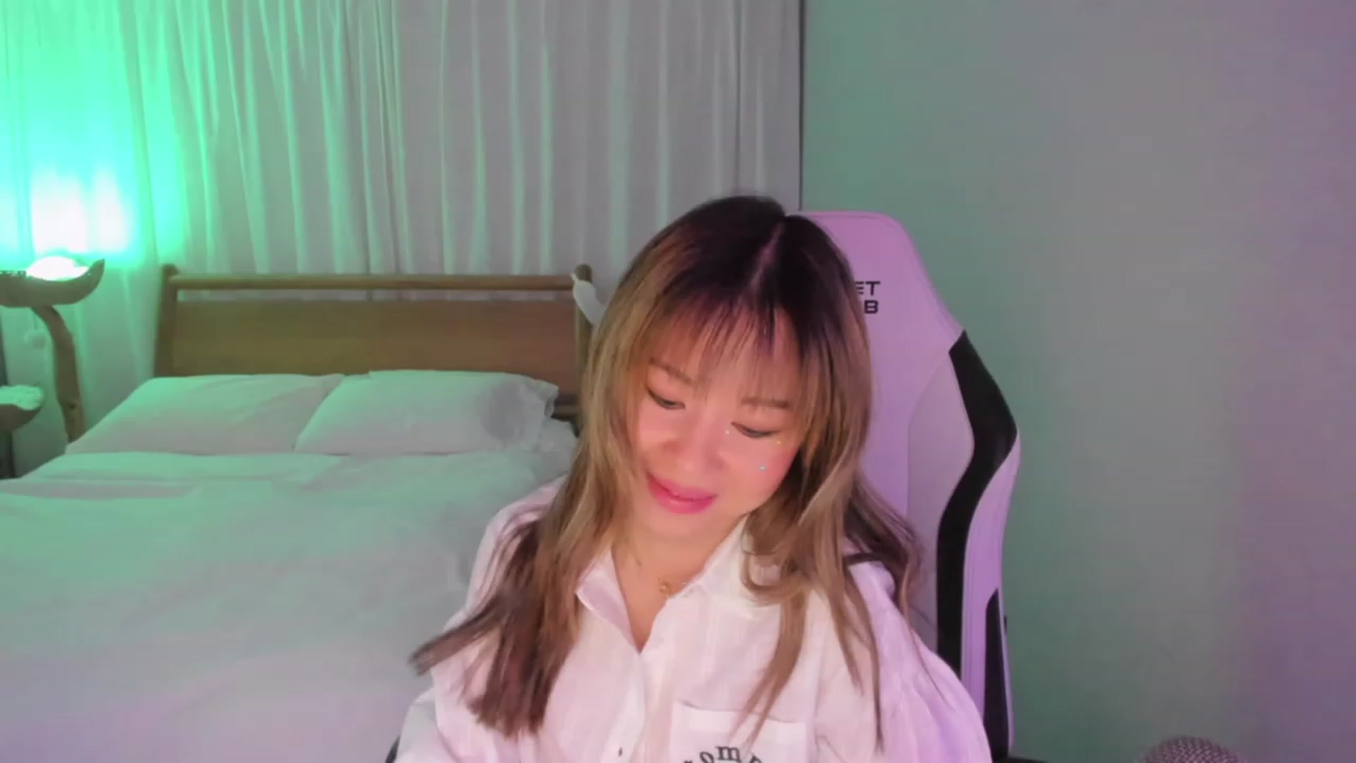 Gallery image thumbnail from daisyy_'s myfreecams stream on, 12/17/2023, 05:11 image 14 of 20