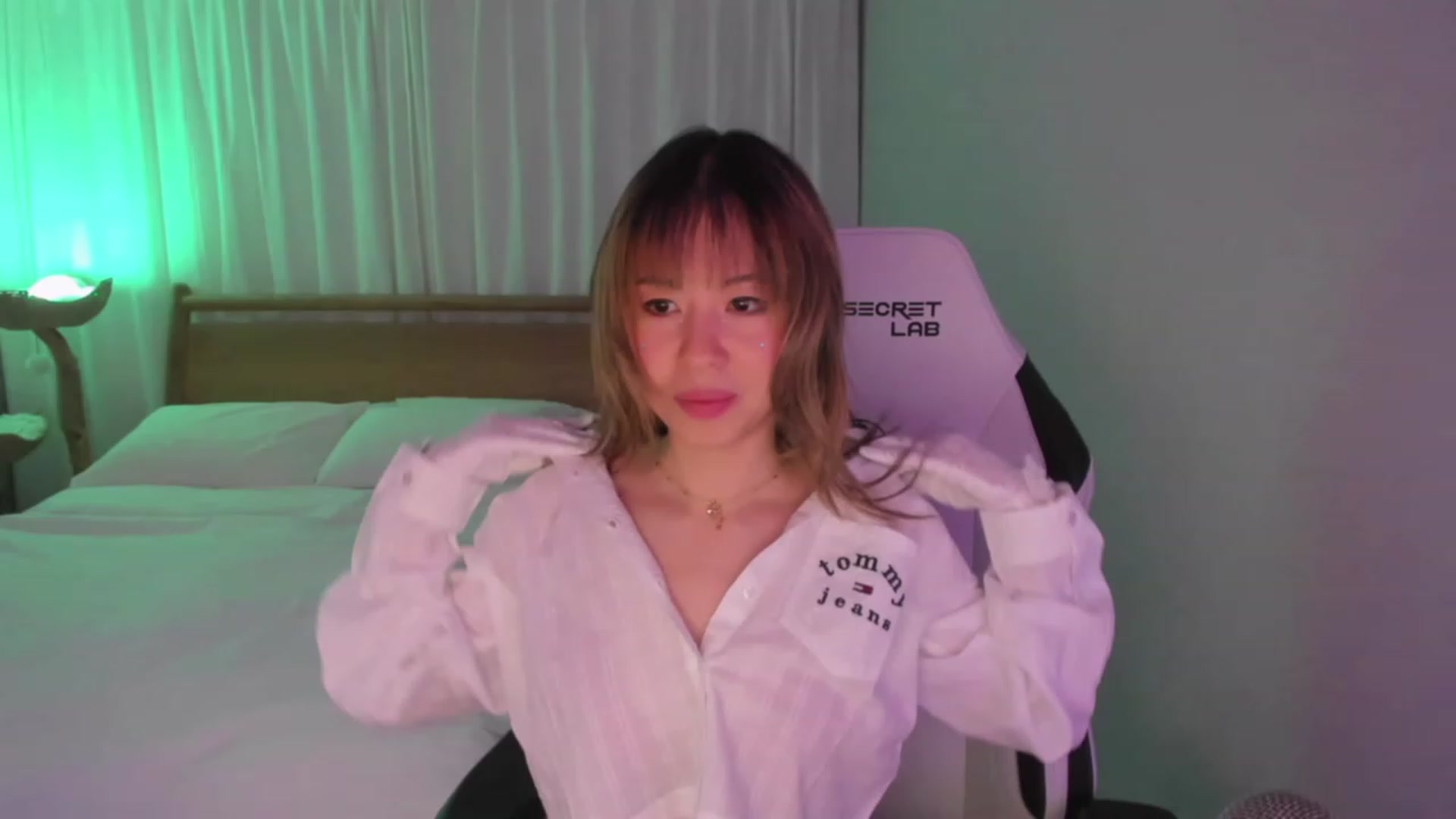 Gallery image thumbnail from daisyy_'s myfreecams stream on, 12/17/2023, 05:11 image 15 of 20