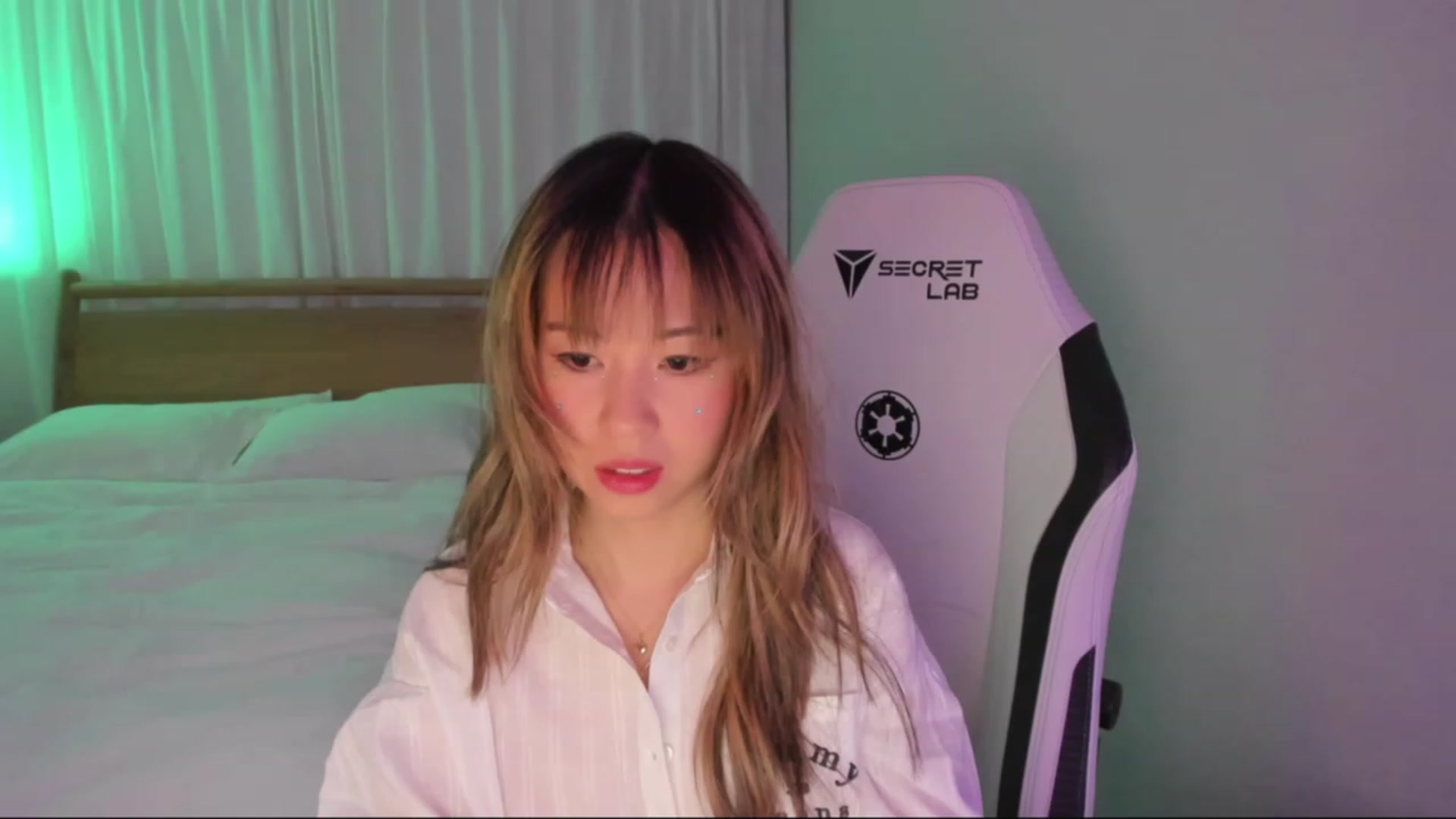 Gallery image thumbnail from daisyy_'s myfreecams stream on, 12/17/2023, 07:02 image 1 of 20
