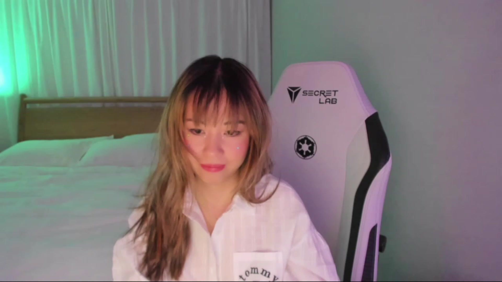 Gallery image thumbnail from daisyy_'s myfreecams stream on, 12/17/2023, 07:02 image 6 of 20