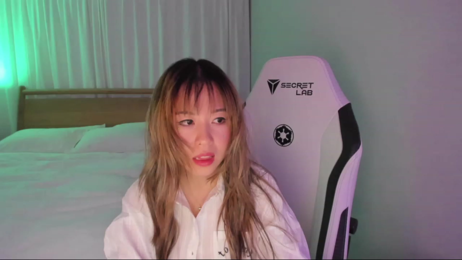 Gallery image thumbnail from daisyy_'s myfreecams stream on, 12/17/2023, 07:02 image 16 of 20