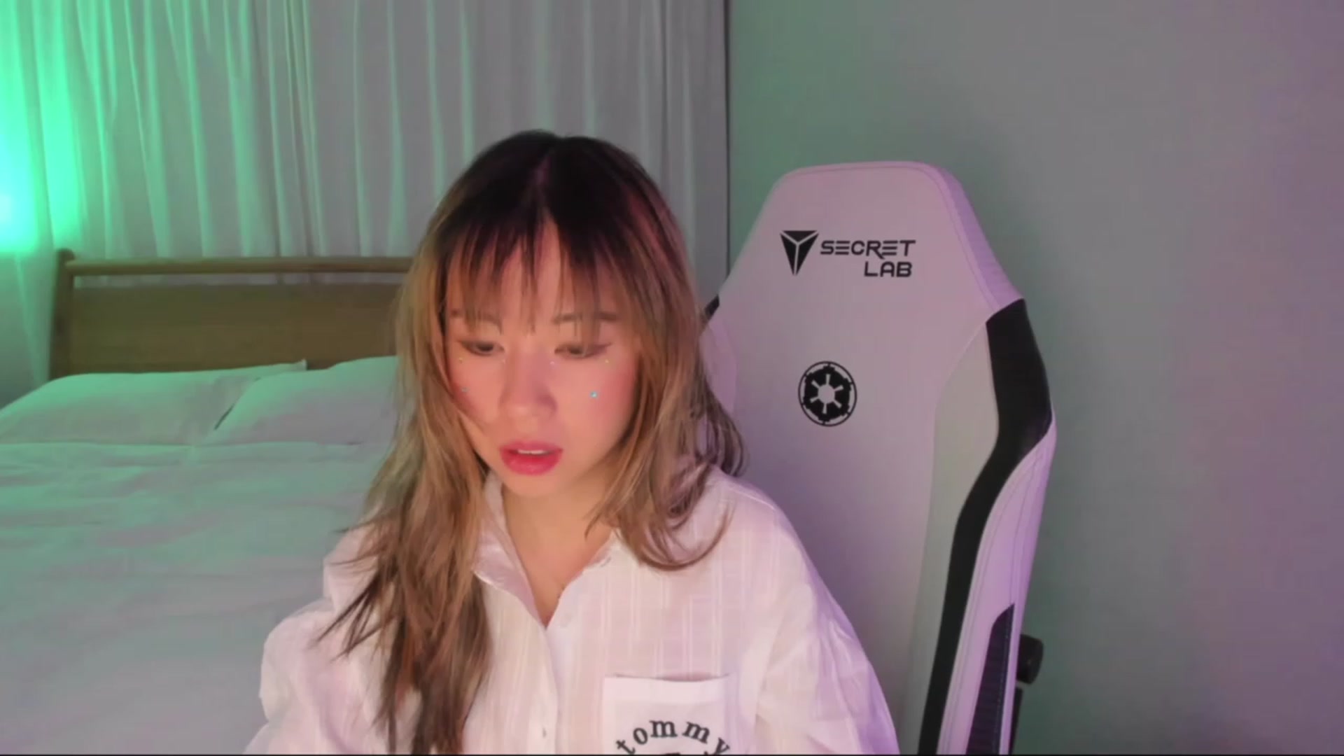 Gallery image thumbnail from daisyy_'s myfreecams stream on, 12/17/2023, 07:02 image 10 of 20