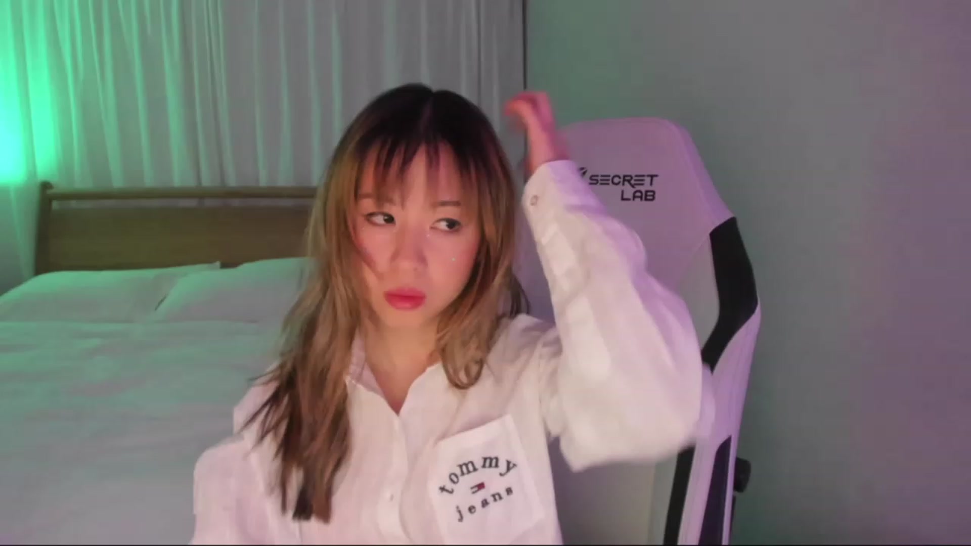 Gallery image thumbnail from daisyy_'s myfreecams stream on, 12/17/2023, 07:02 image 12 of 20