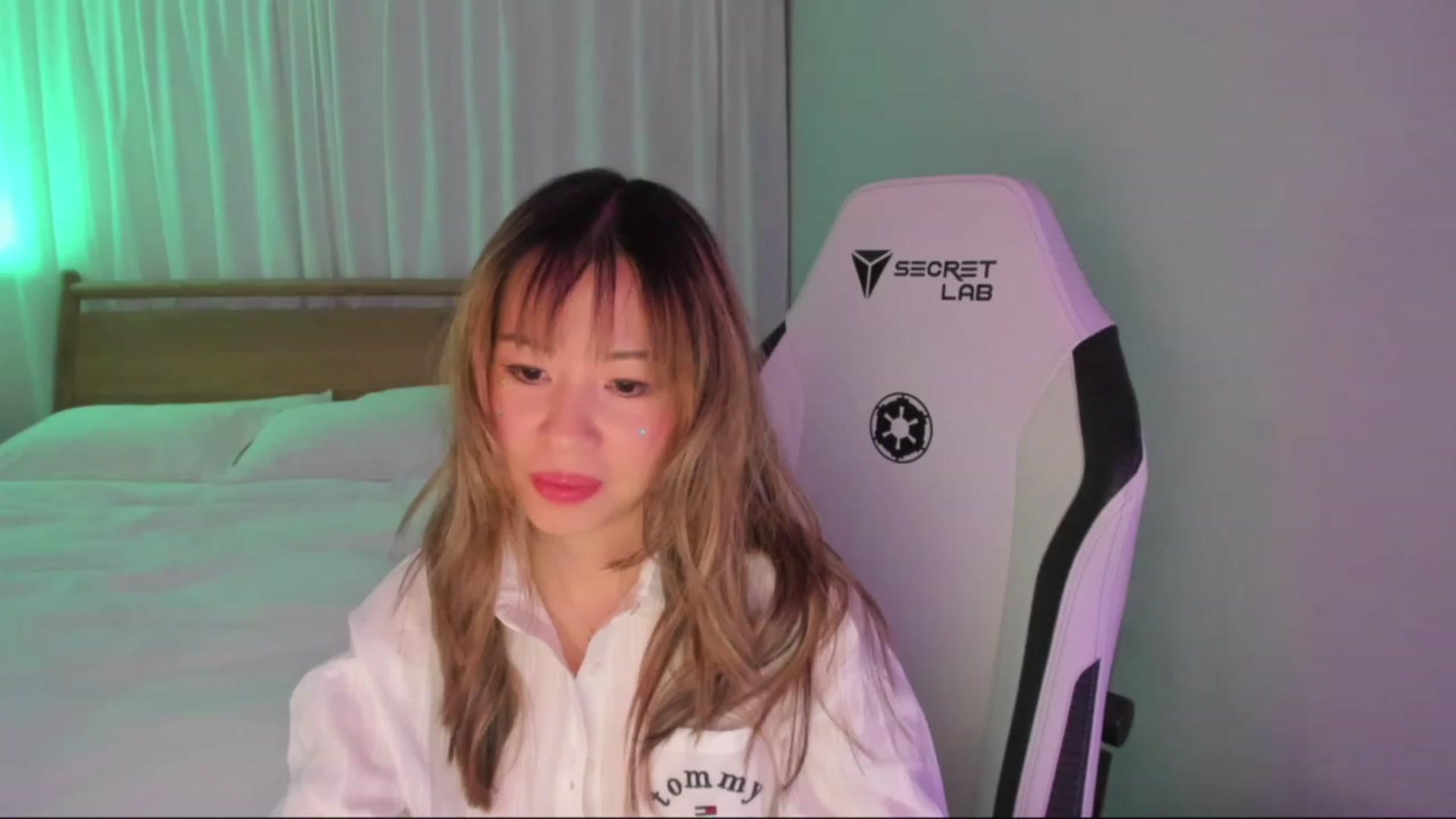Gallery image thumbnail from daisyy_'s myfreecams stream on, 12/17/2023, 07:02 image 18 of 20