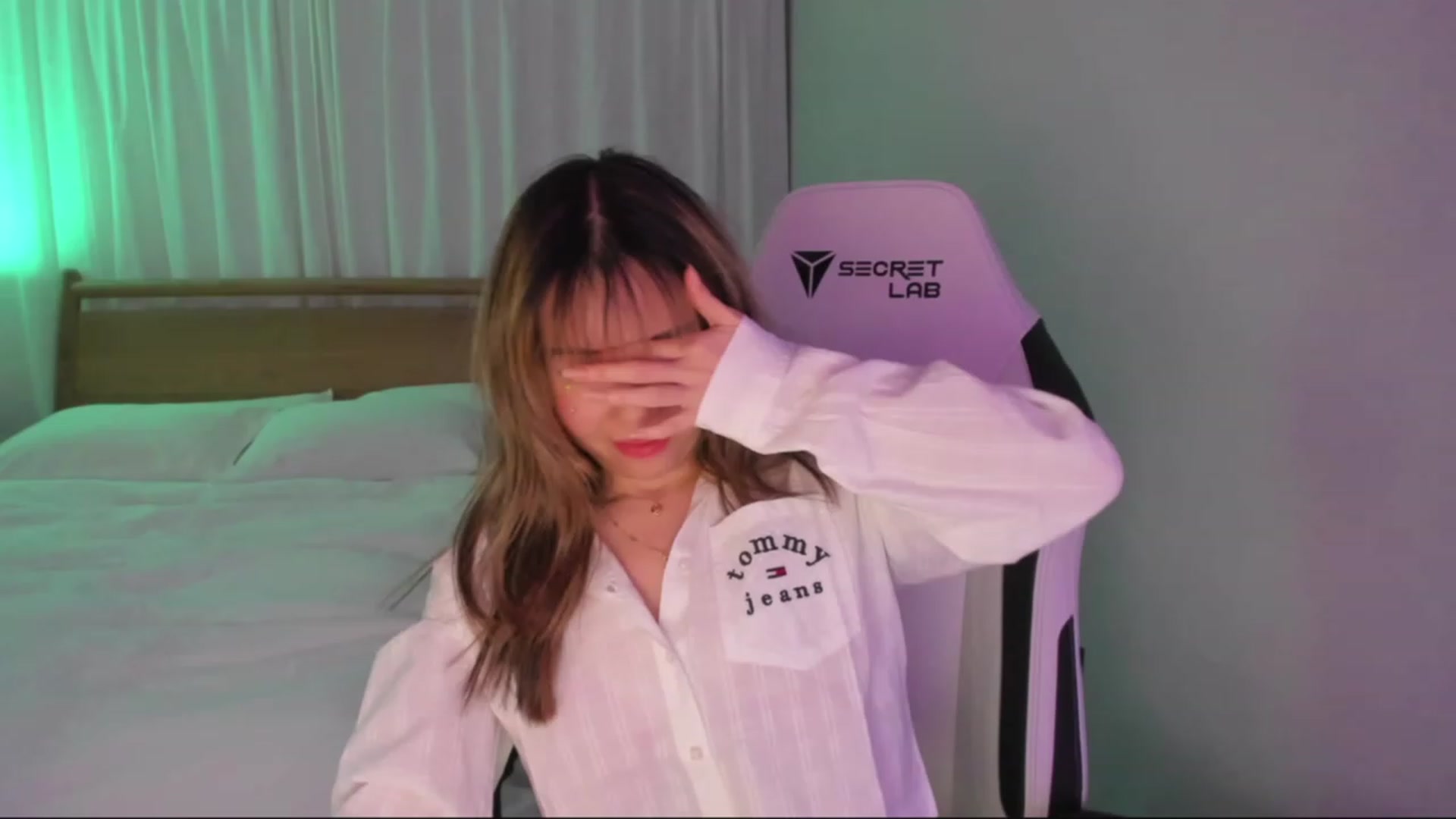Gallery image thumbnail from daisyy_'s myfreecams stream on, 12/17/2023, 07:47 image 14 of 20