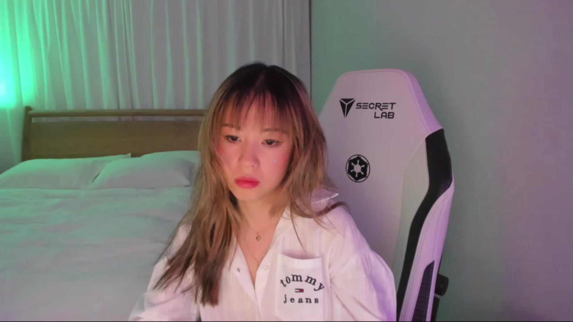 Gallery image thumbnail from daisyy_'s myfreecams stream on, 12/17/2023, 07:47 image 11 of 20