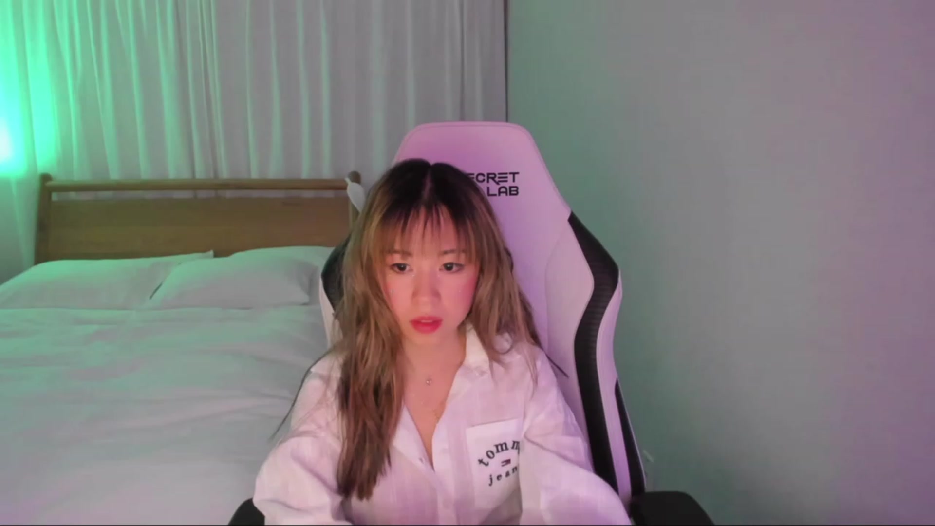 Gallery image thumbnail from daisyy_'s myfreecams stream on, 12/17/2023, 07:47 image 18 of 20