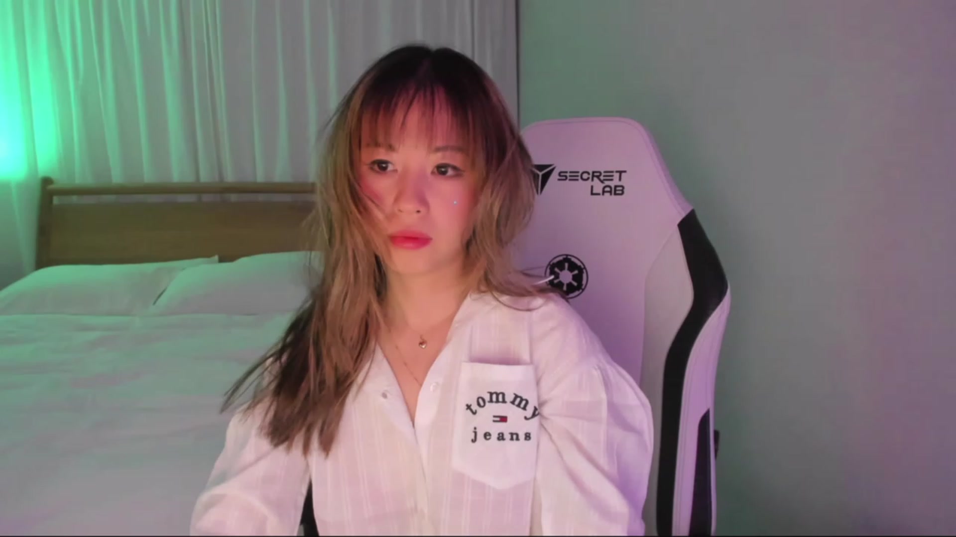 Gallery image thumbnail from daisyy_'s myfreecams stream on, 12/17/2023, 07:47 image 6 of 20