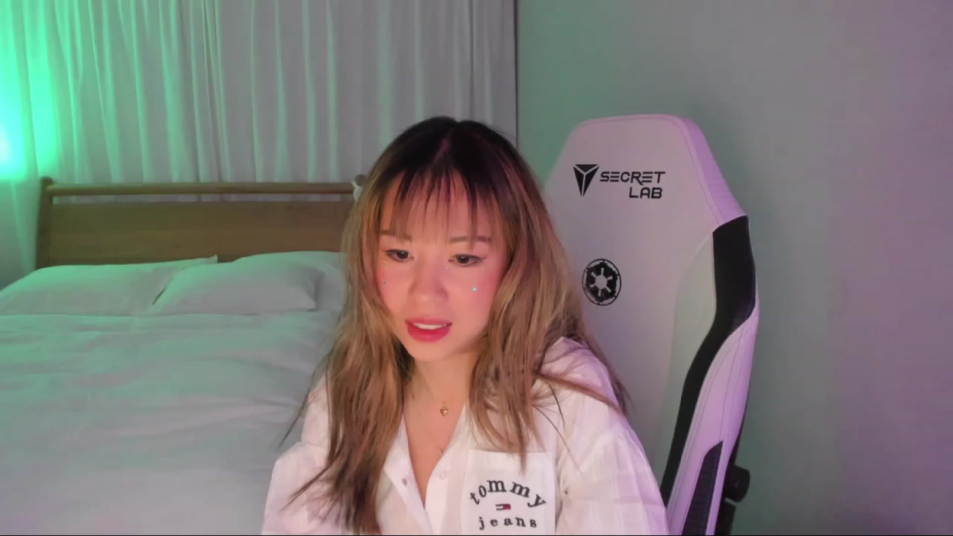 Gallery image thumbnail from daisyy_'s myfreecams stream on, 12/17/2023, 07:47 image 15 of 20