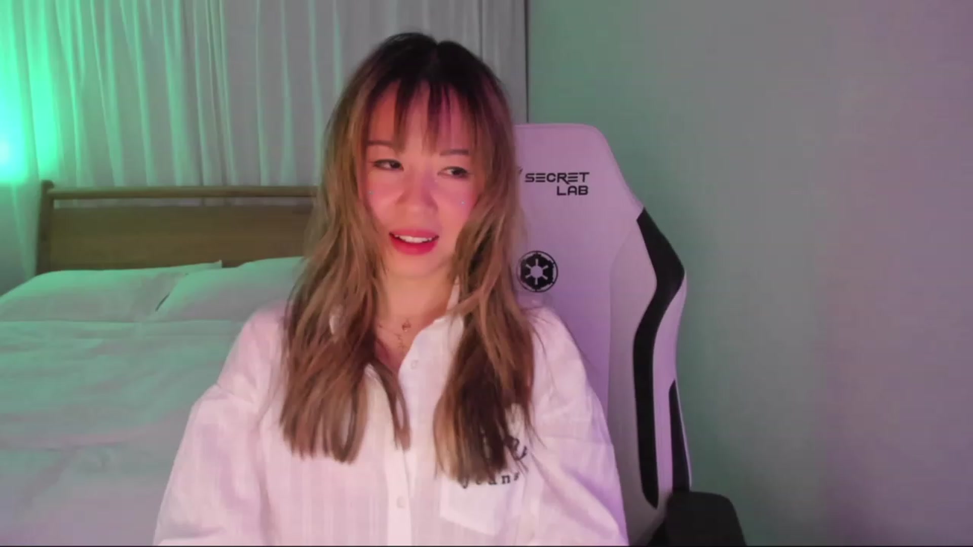 Gallery image thumbnail from daisyy_'s myfreecams stream on, 12/17/2023, 08:54 image 5 of 20