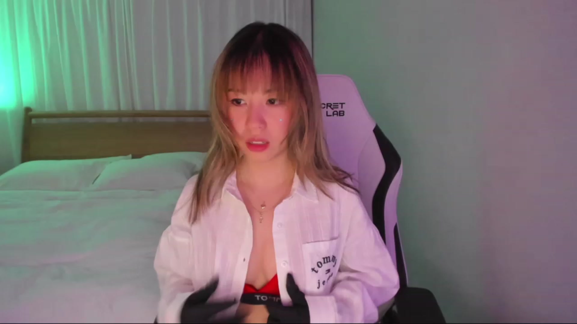 Gallery image thumbnail from daisyy_'s myfreecams stream on, 12/17/2023, 08:54 image 20 of 20