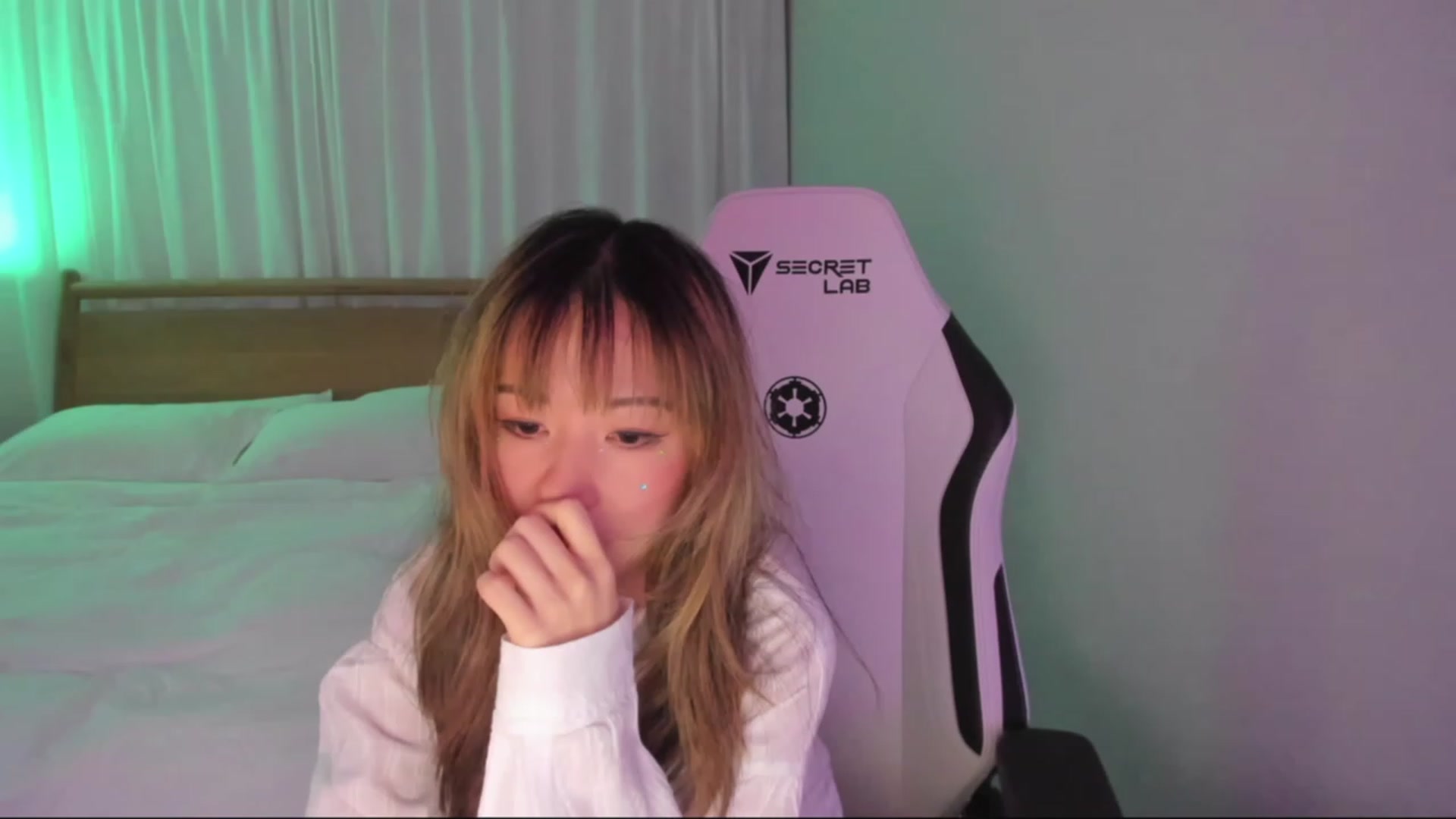 Gallery image thumbnail from daisyy_'s myfreecams stream on, 12/17/2023, 08:54 image 6 of 20