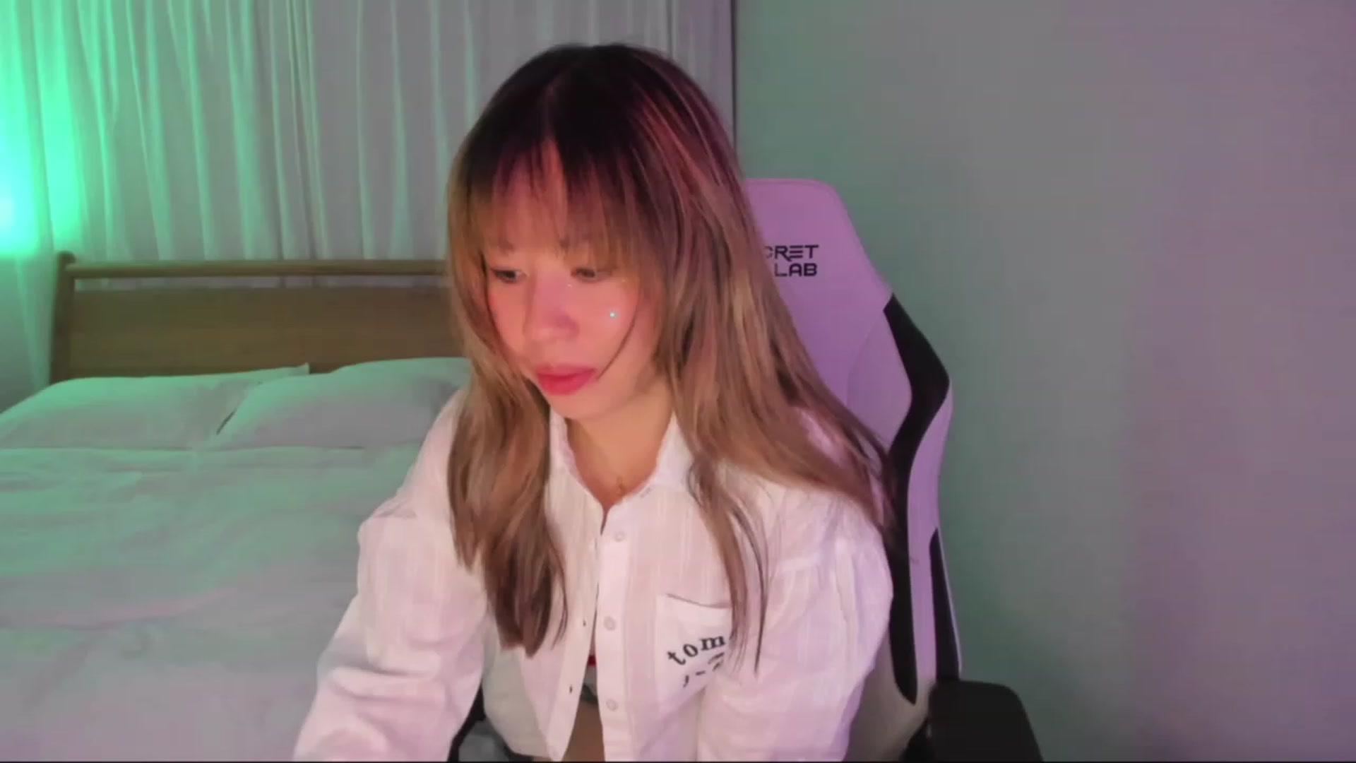 Gallery image thumbnail from daisyy_'s myfreecams stream on, 12/17/2023, 09:14 image 3 of 20