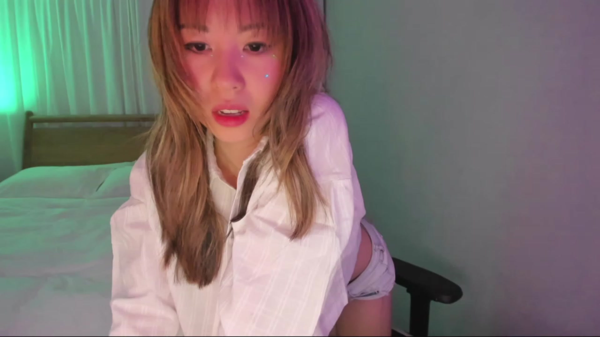 Gallery image thumbnail from daisyy_'s myfreecams stream on, 12/17/2023, 09:14 image 19 of 20