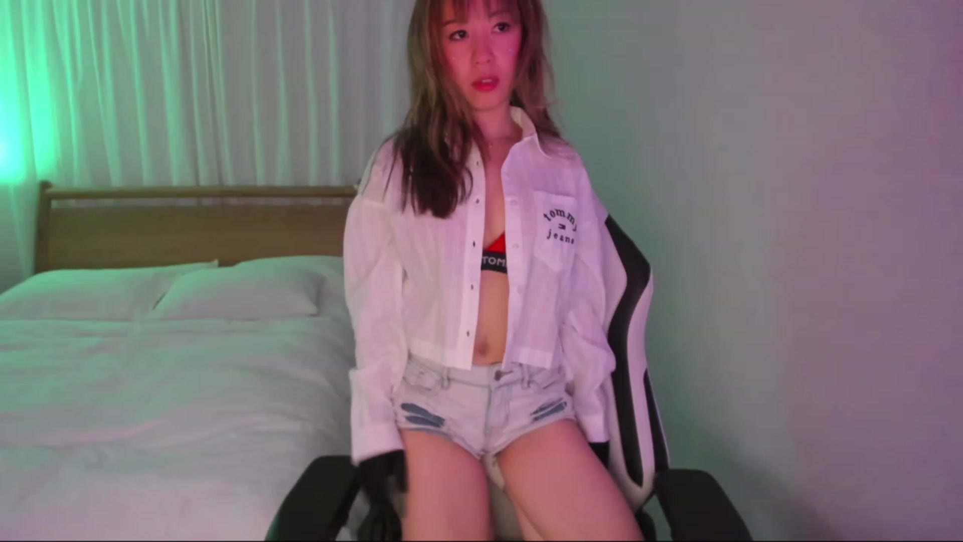 Gallery image thumbnail from daisyy_'s myfreecams stream on, 12/17/2023, 09:14 image 7 of 20