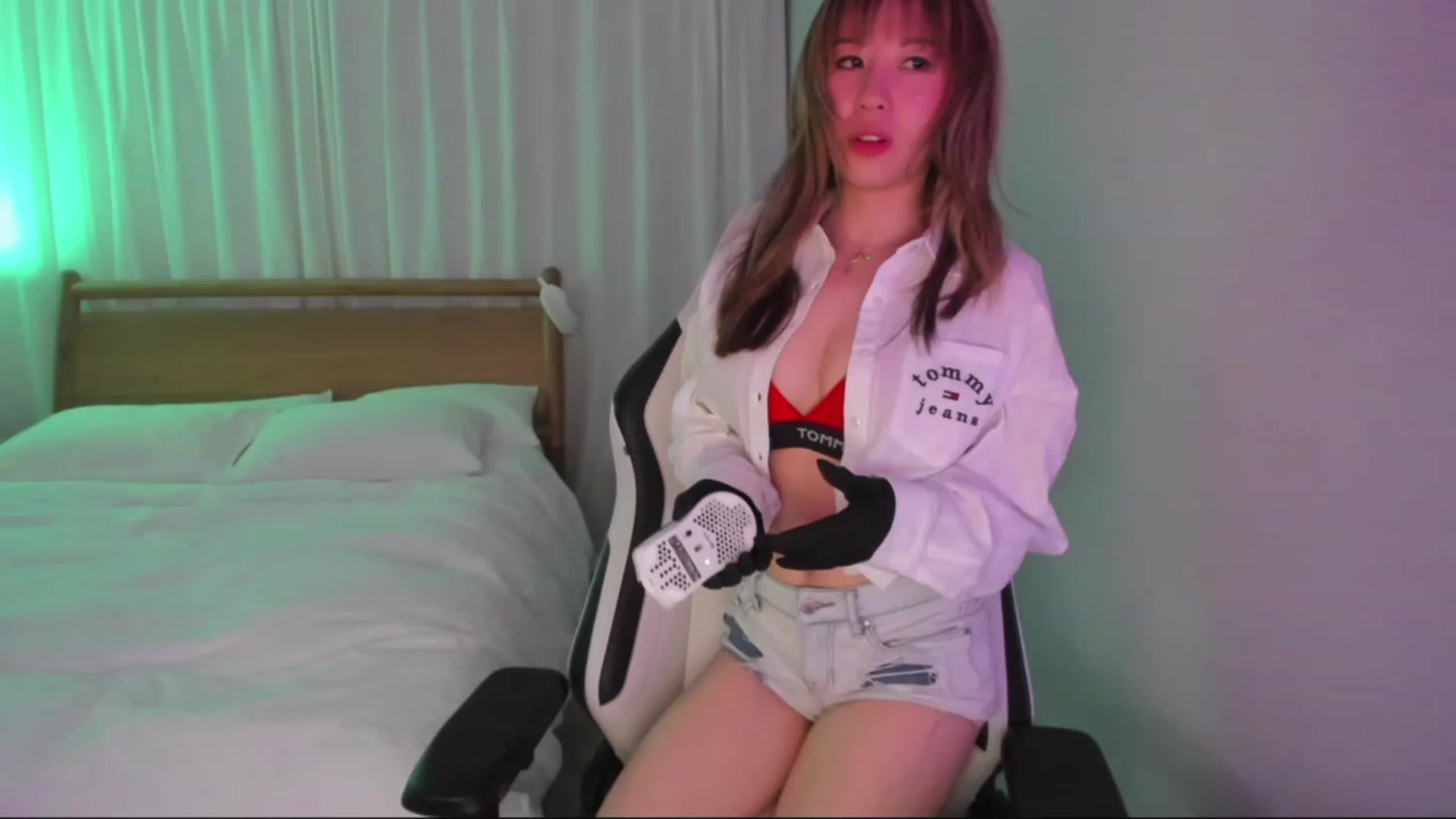 Gallery image thumbnail from daisyy_'s myfreecams stream on, 12/17/2023, 09:14 image 12 of 20