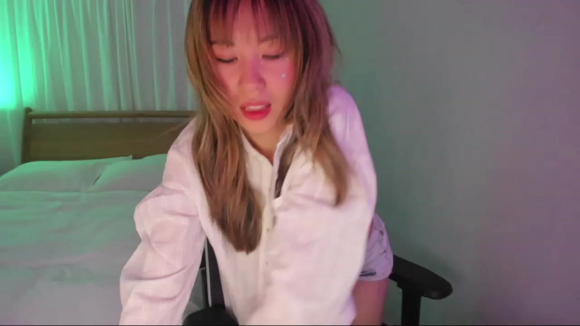 Gallery image thumbnail from daisyy_'s myfreecams stream on, 12/17/2023, 09:14 image 20 of 20