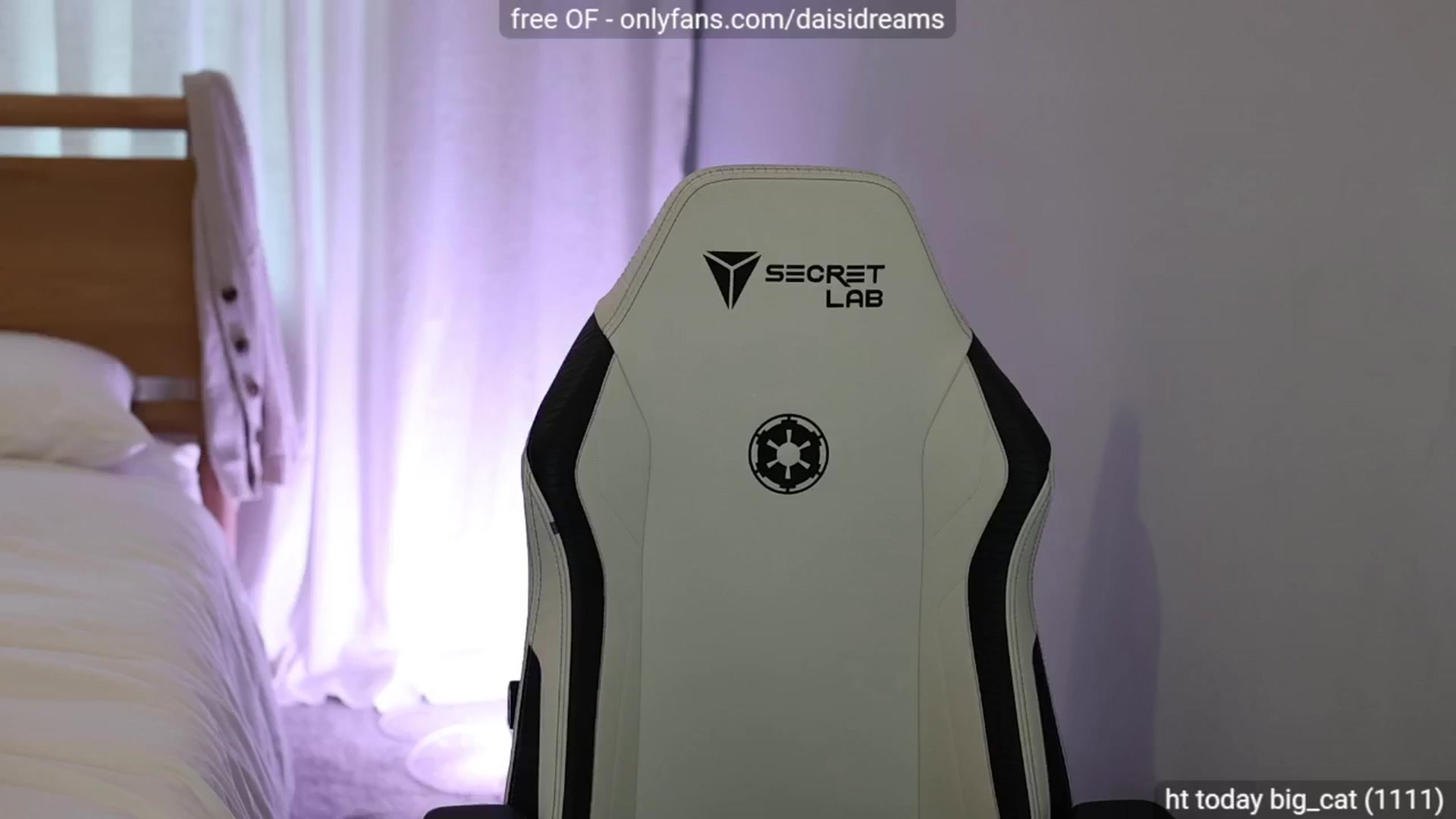 Gallery image thumbnail from daisyy_'s myfreecams stream on, 04/27/2024, 03:24 image 4 of 20