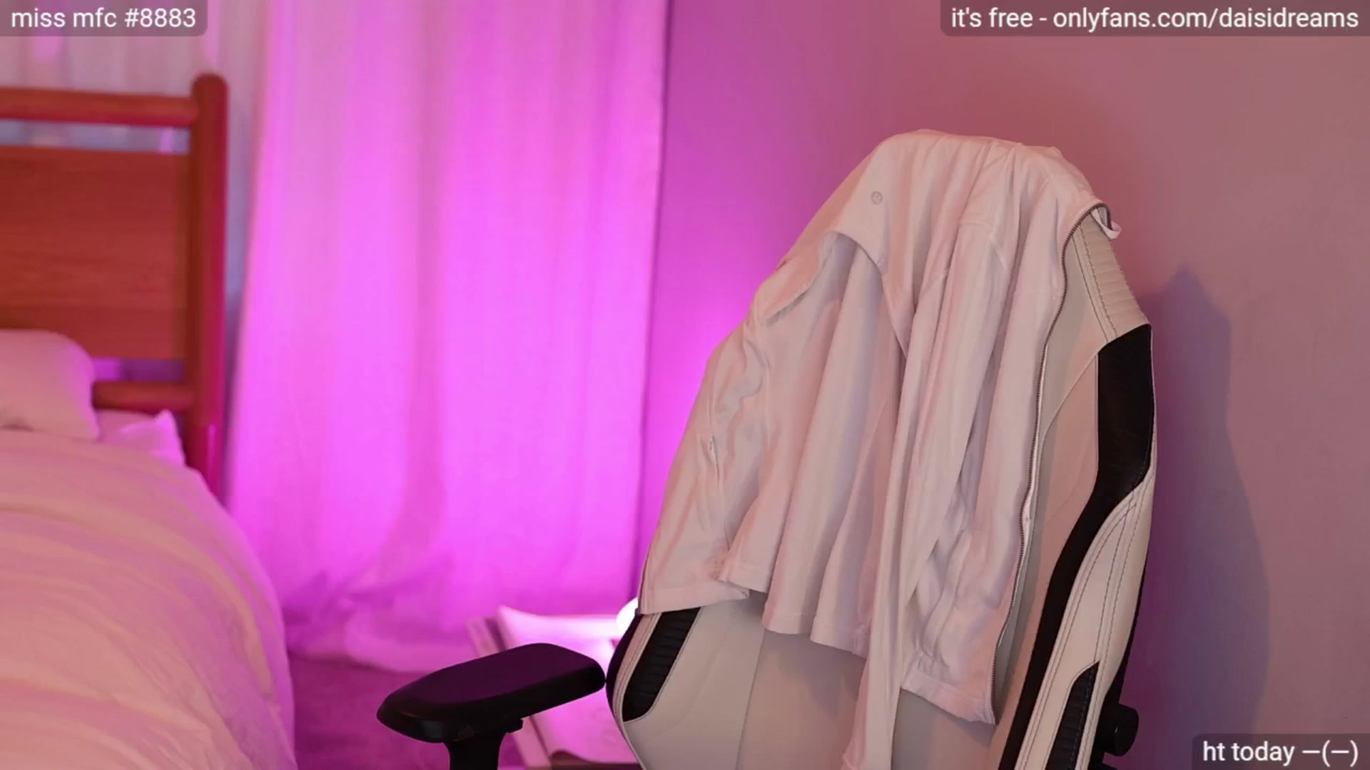 Gallery image thumbnail from daisyy_'s myfreecams stream on, 05/10/2024, 05:09 image 1 of 20