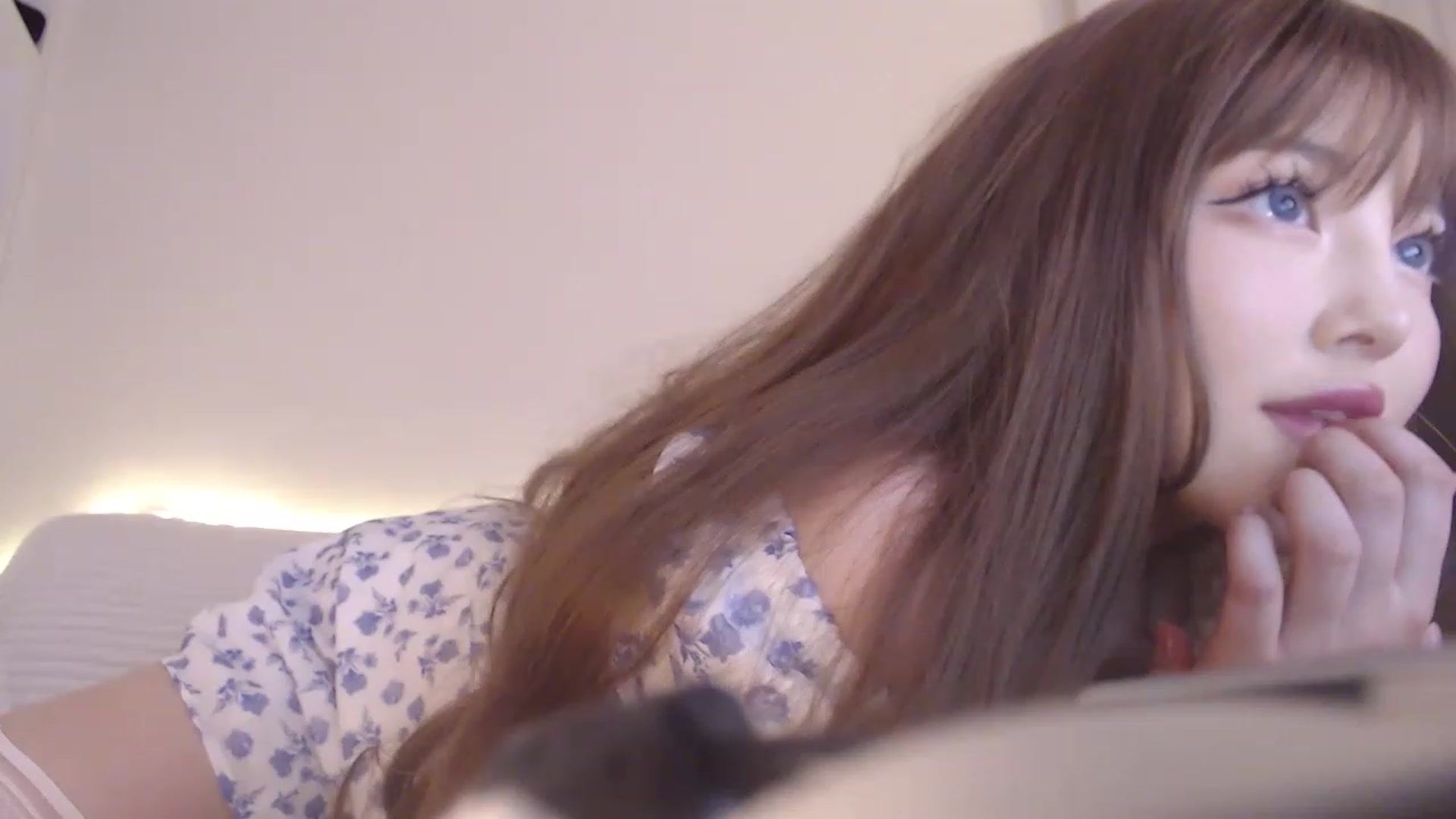 Gallery image thumbnail from daisyyum's myfreecams stream on, 02/11/2023, 11:35 image 2 of 20