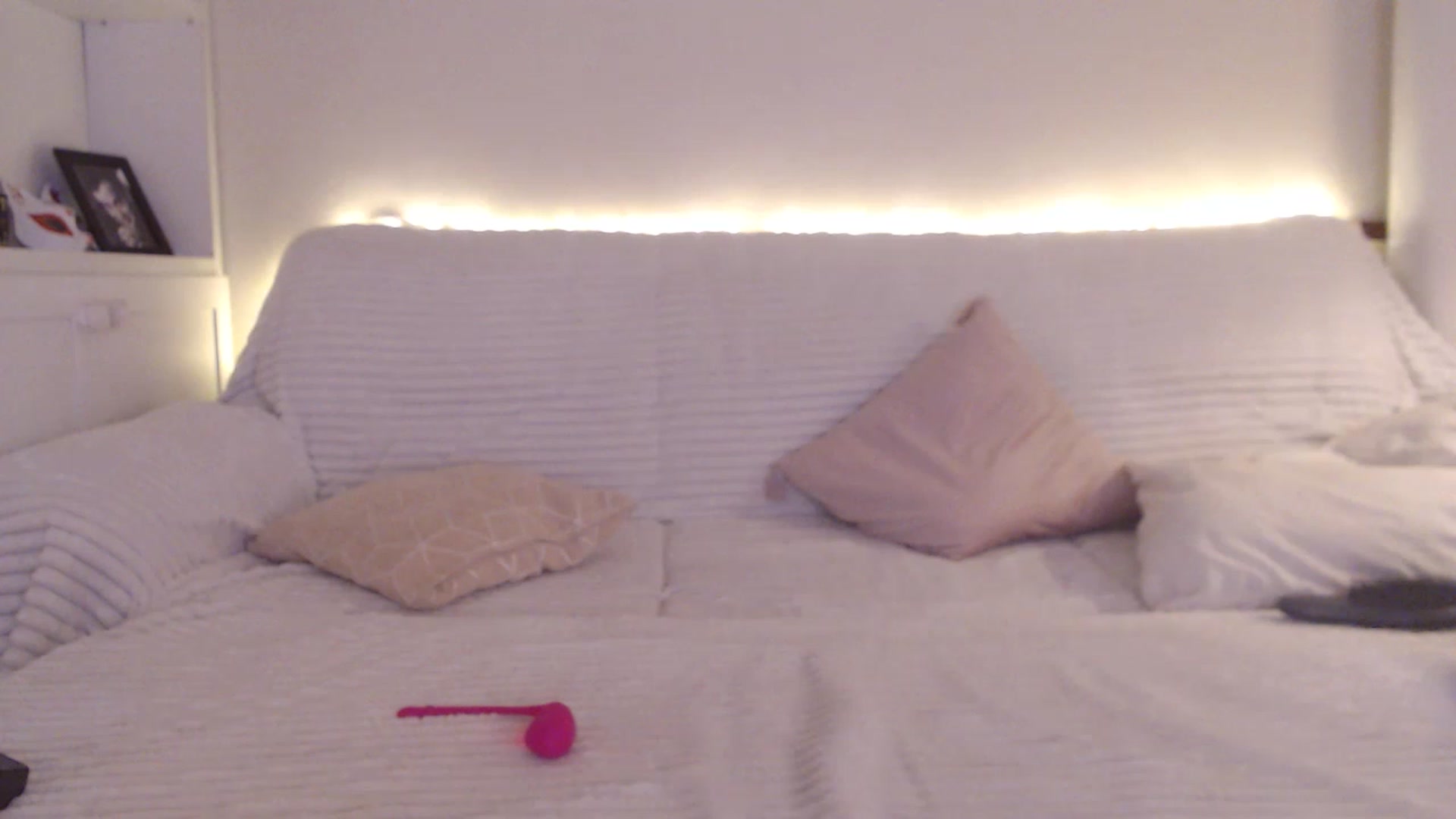 Gallery image thumbnail from daisyyum's myfreecams stream on, 02/11/2023, 12:18 image 2 of 20