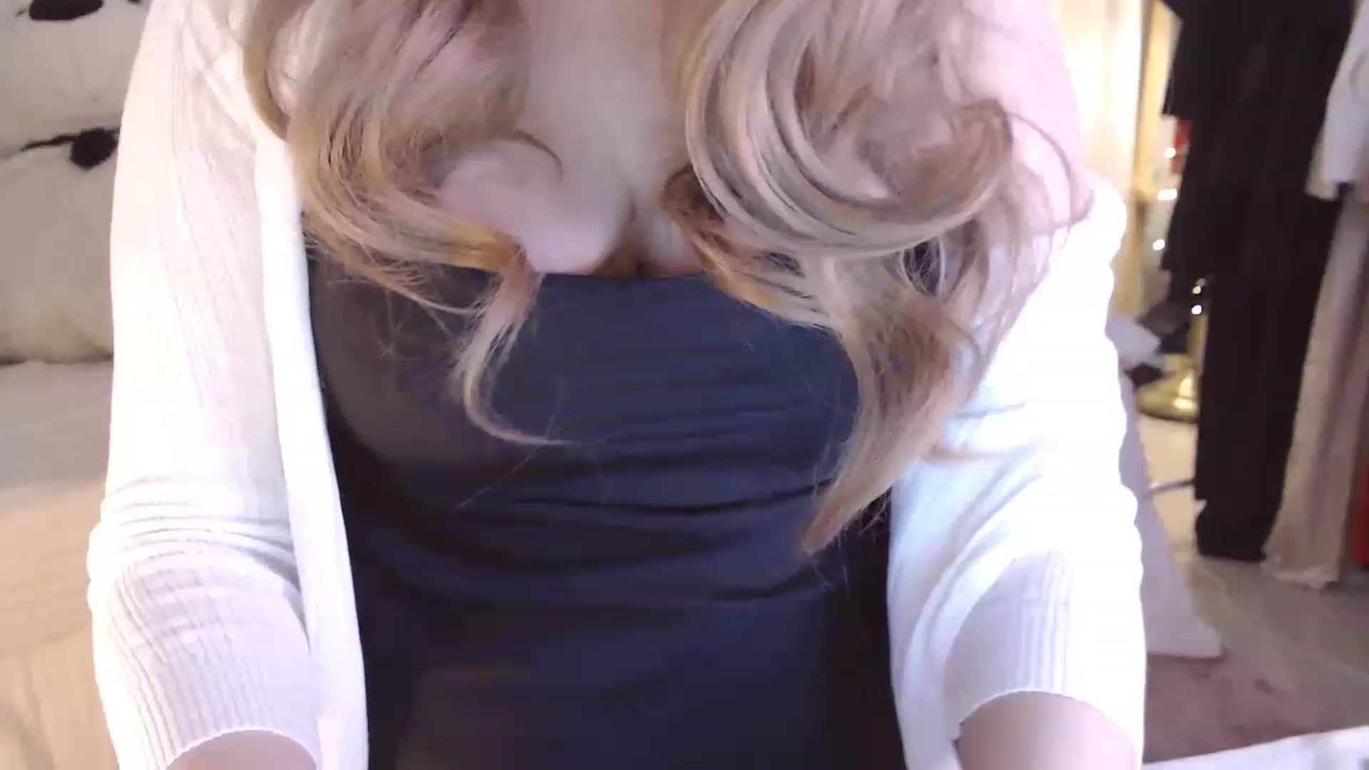 Gallery image thumbnail from daisyyum's myfreecams stream on, 02/18/2023, 09:15 image 12 of 20