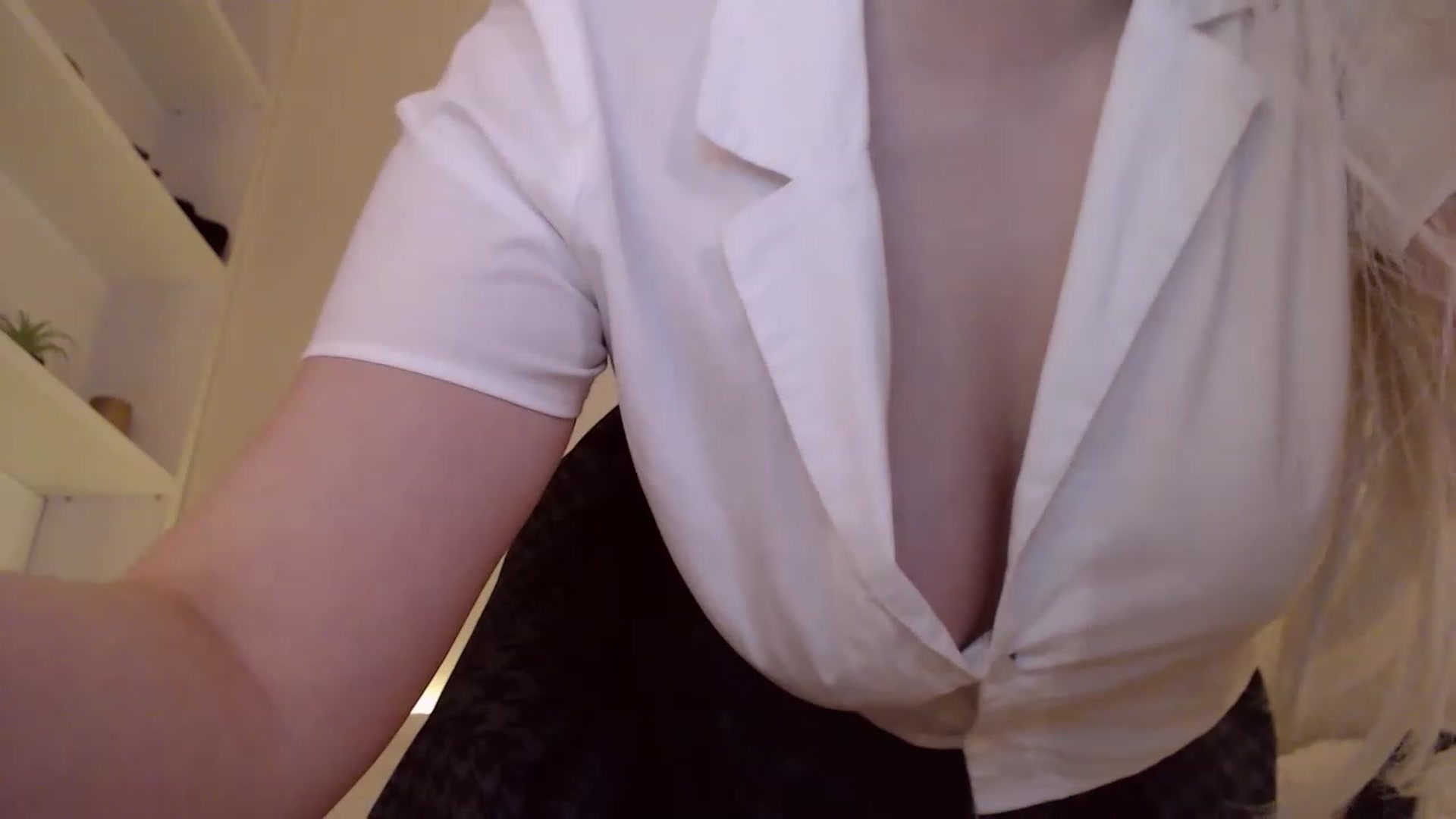 Gallery image thumbnail from daisyyum's myfreecams stream on, 03/05/2023, 14:44 image 16 of 20