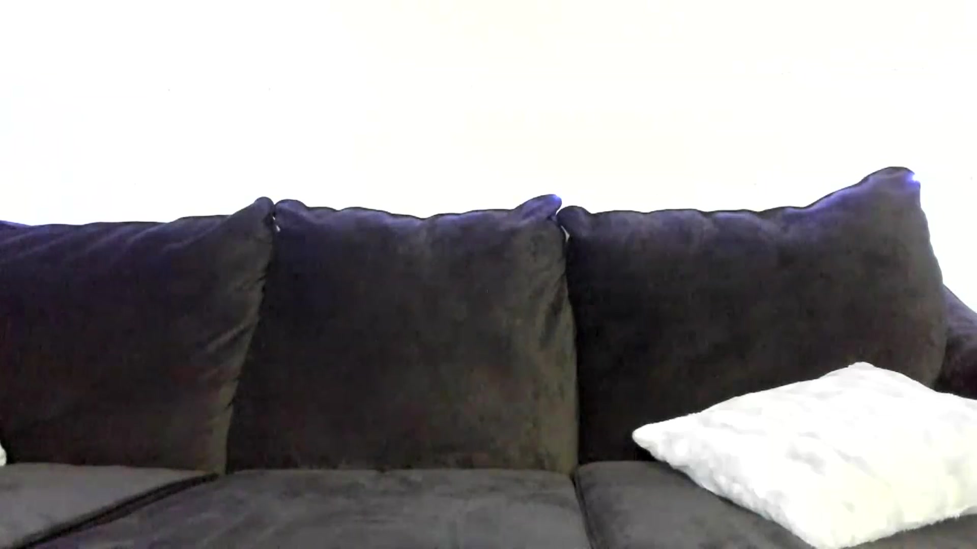 Gallery image thumbnail from daniluv_'s myfreecams stream on, 11/28/2022, 24:04 image 12 of 20