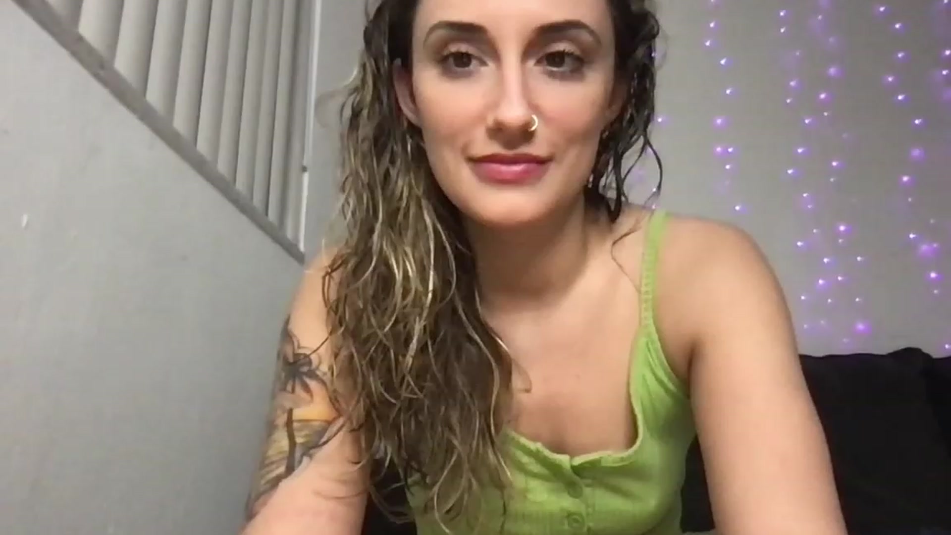 Gallery image thumbnail from daniluv_'s myfreecams stream on, 12/08/2022, 05:16 image 2 of 20