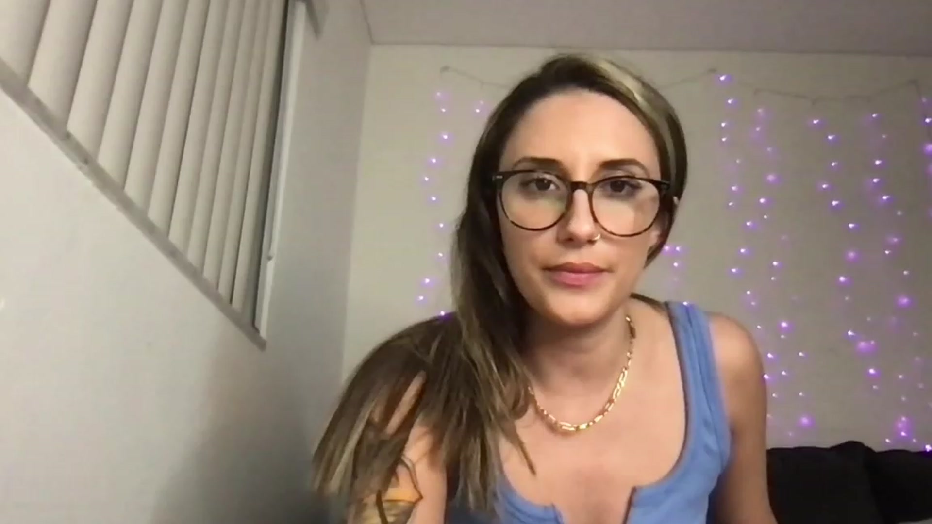 Gallery image thumbnail from daniluv_'s myfreecams stream on, 12/09/2022, 03:05 image 9 of 20
