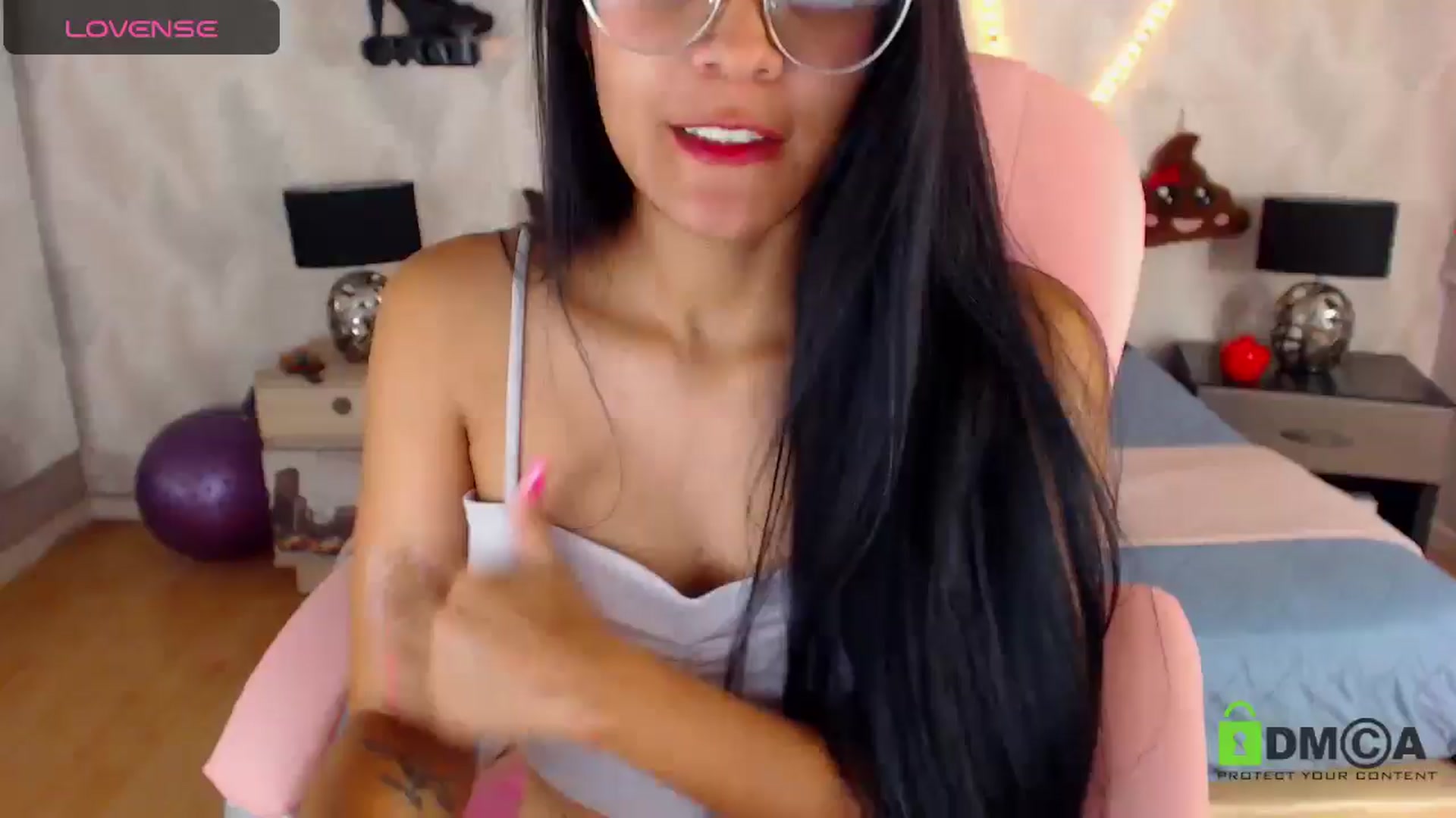 Gallery image thumbnail from dannaha__'s myfreecams stream on, 03/08/2025, 14:32 image 4 of 20