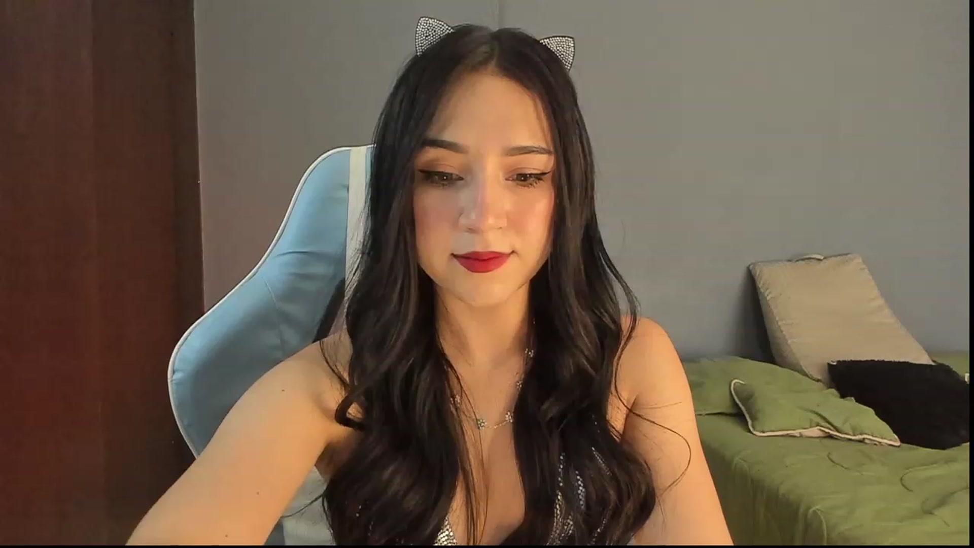 Gallery image thumbnail from dariadiaz_'s myfreecams stream on, 08/31/2023, 16:10 image 9 of 20